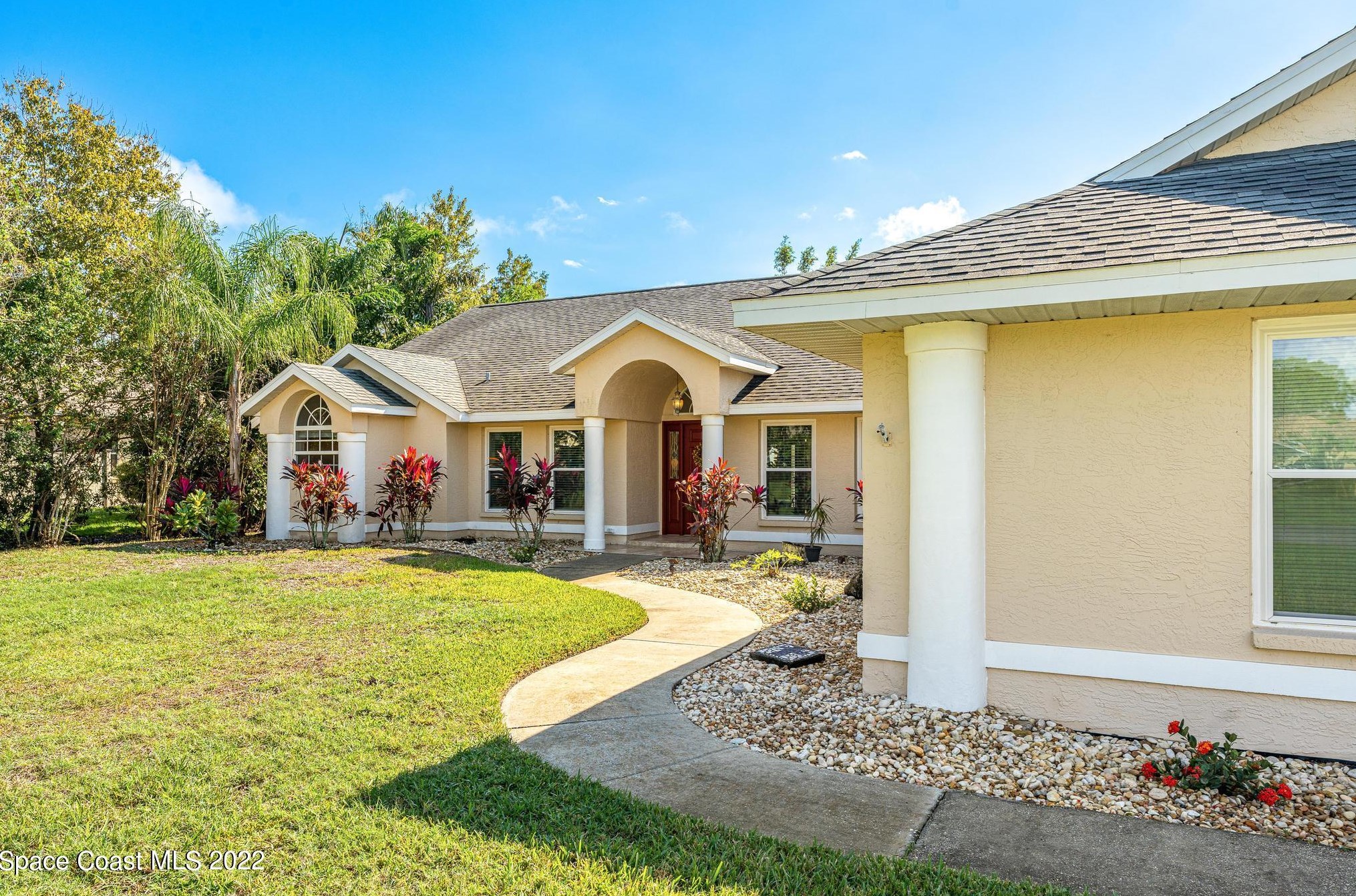 3400 Shady Run Rd, Melbourne, FL 32934-8568