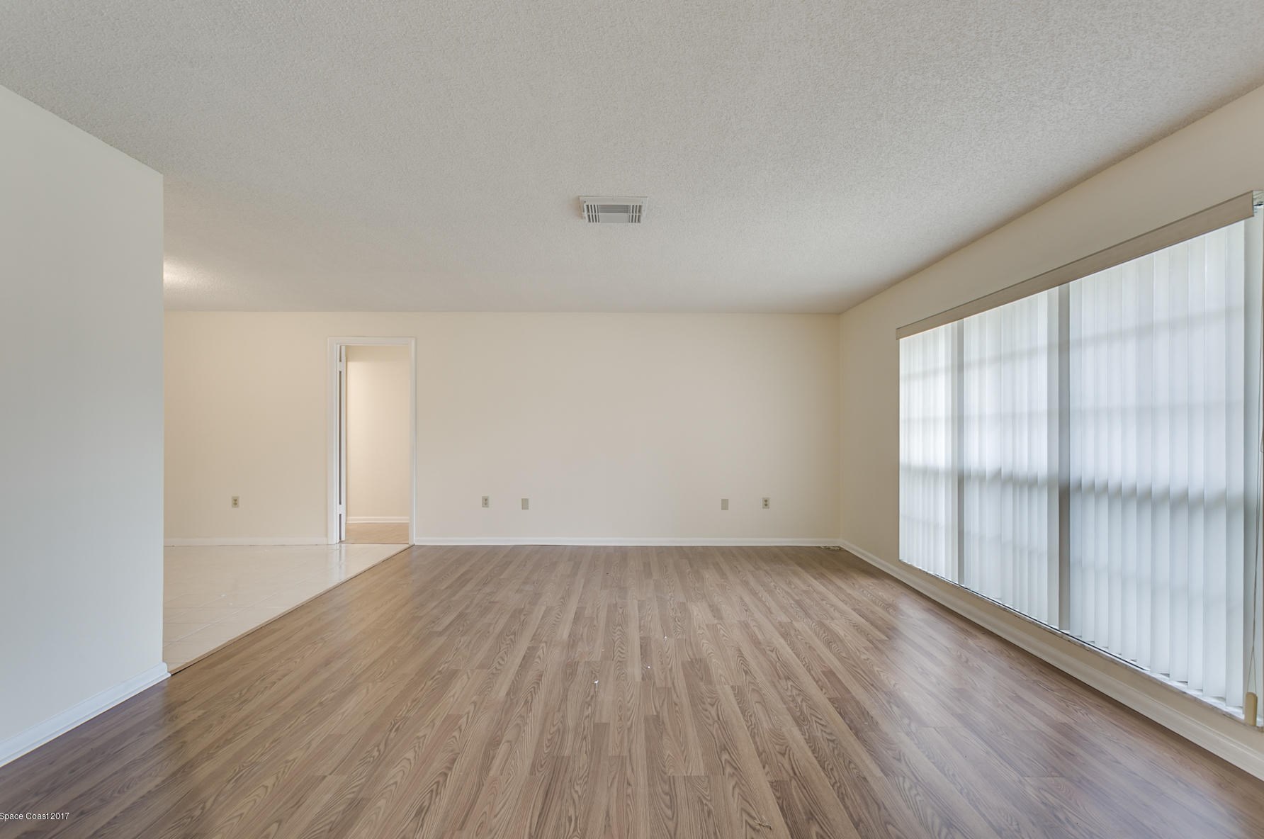 495 Dolphin St, Melbourne, FL 32951