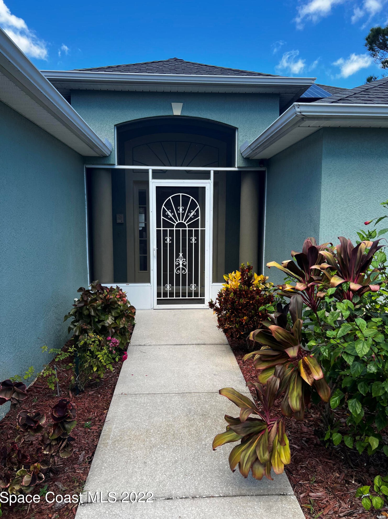 1099 Flagami Rd, Melbourne, FL 32909-3820