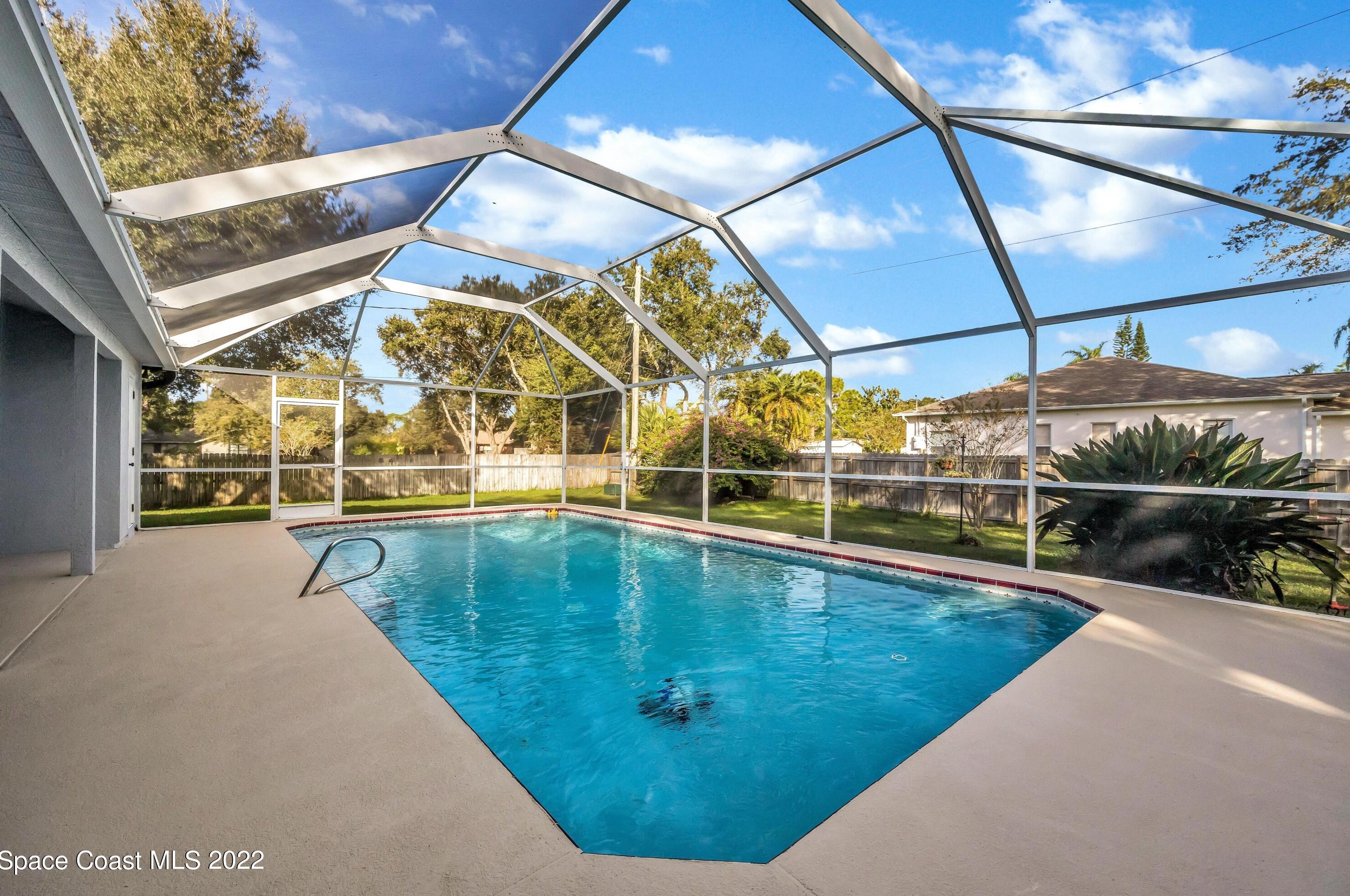415 Hurst Rd, Melbourne, FL 32907-1577
