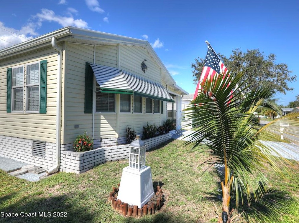 1217 Chipewa Dr, Sebastian, FL 32976