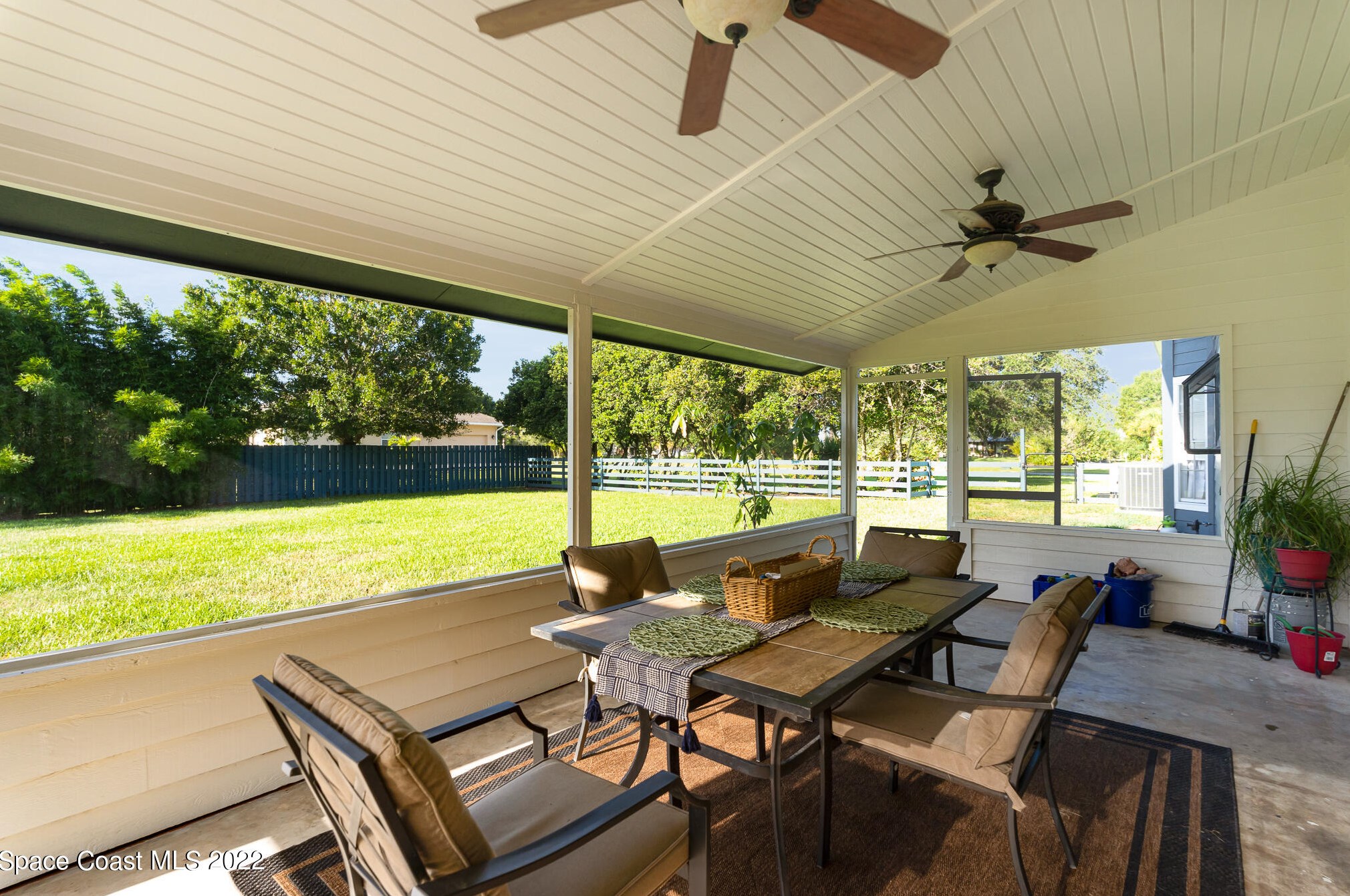 1830 Plantation Cir, Melbourne FL 32909-7128 exterior