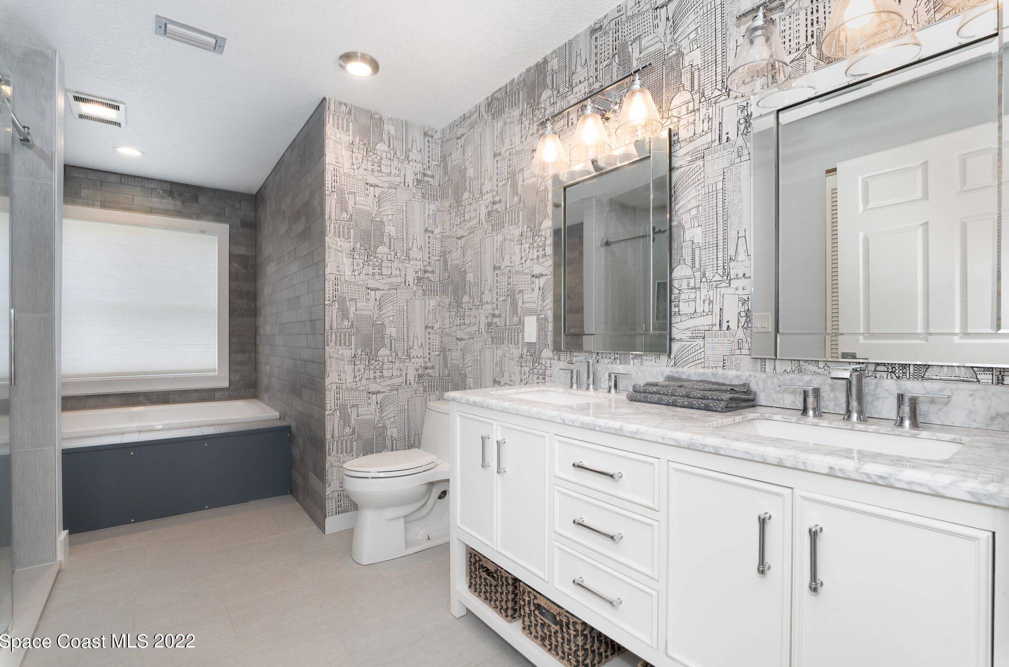 1830 Plantation Cir, Melbourne FL 32909-7128 exterior