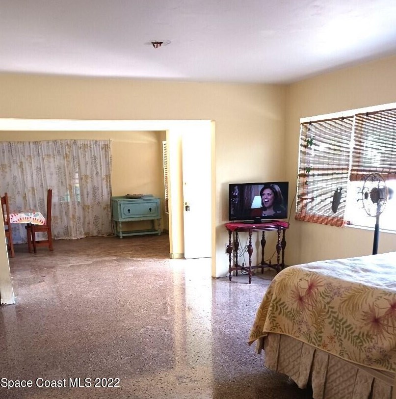 2816 Pine Ave, Mims, FL 32754