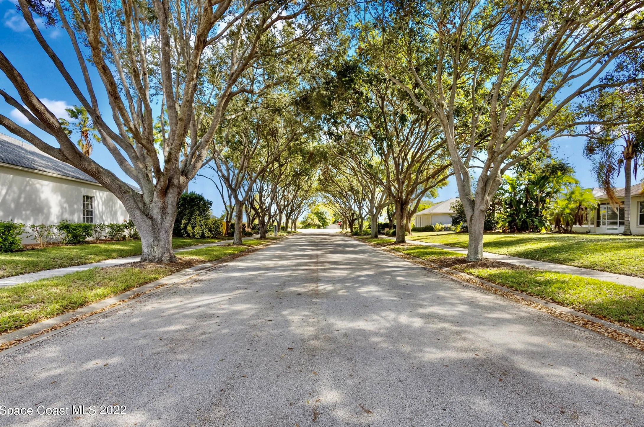 2702 Barrow Dr, Merritt Island FL  32952-4100 exterior