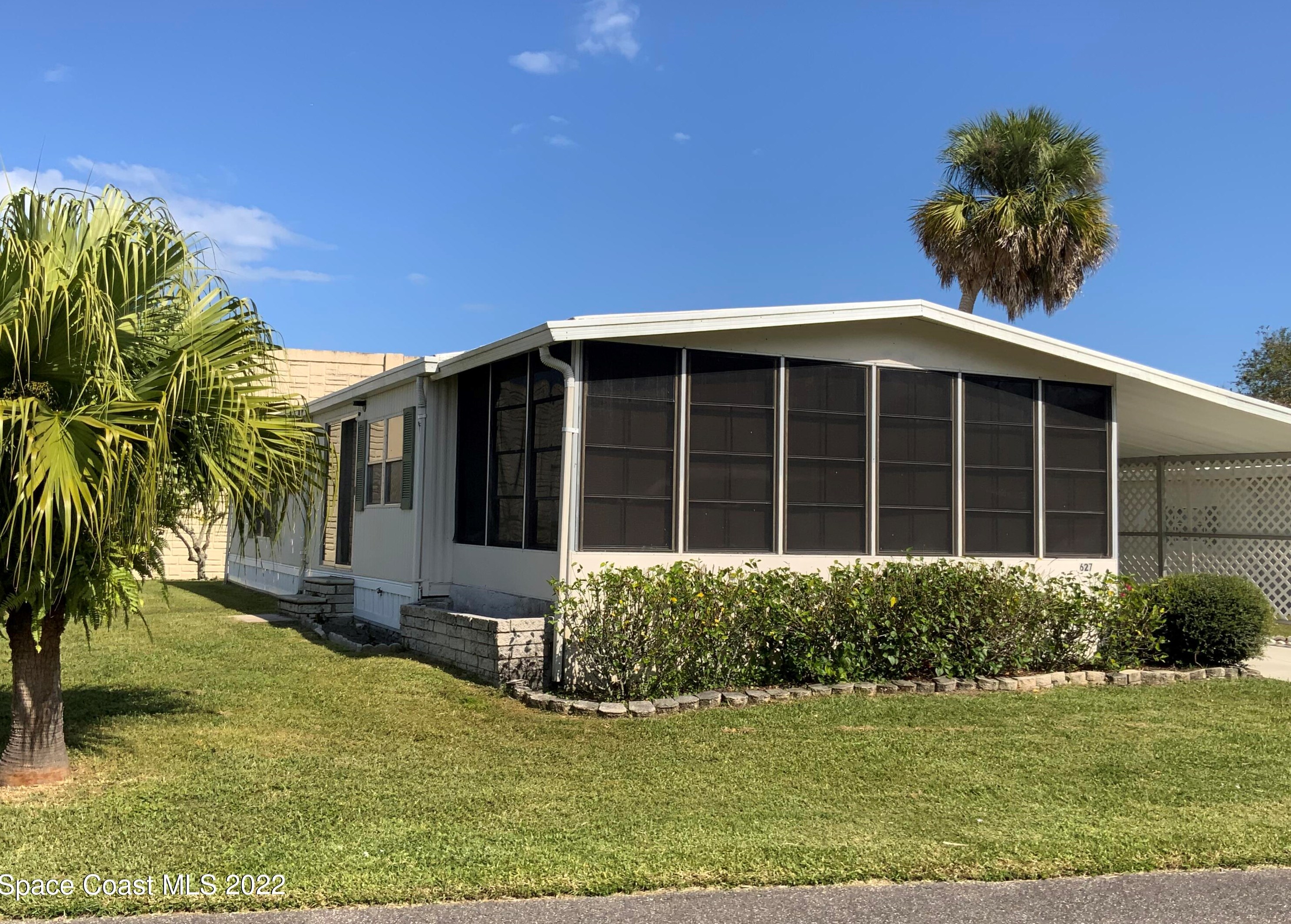 627 Sunrise Ct, Melbourne, FL 32907-2118