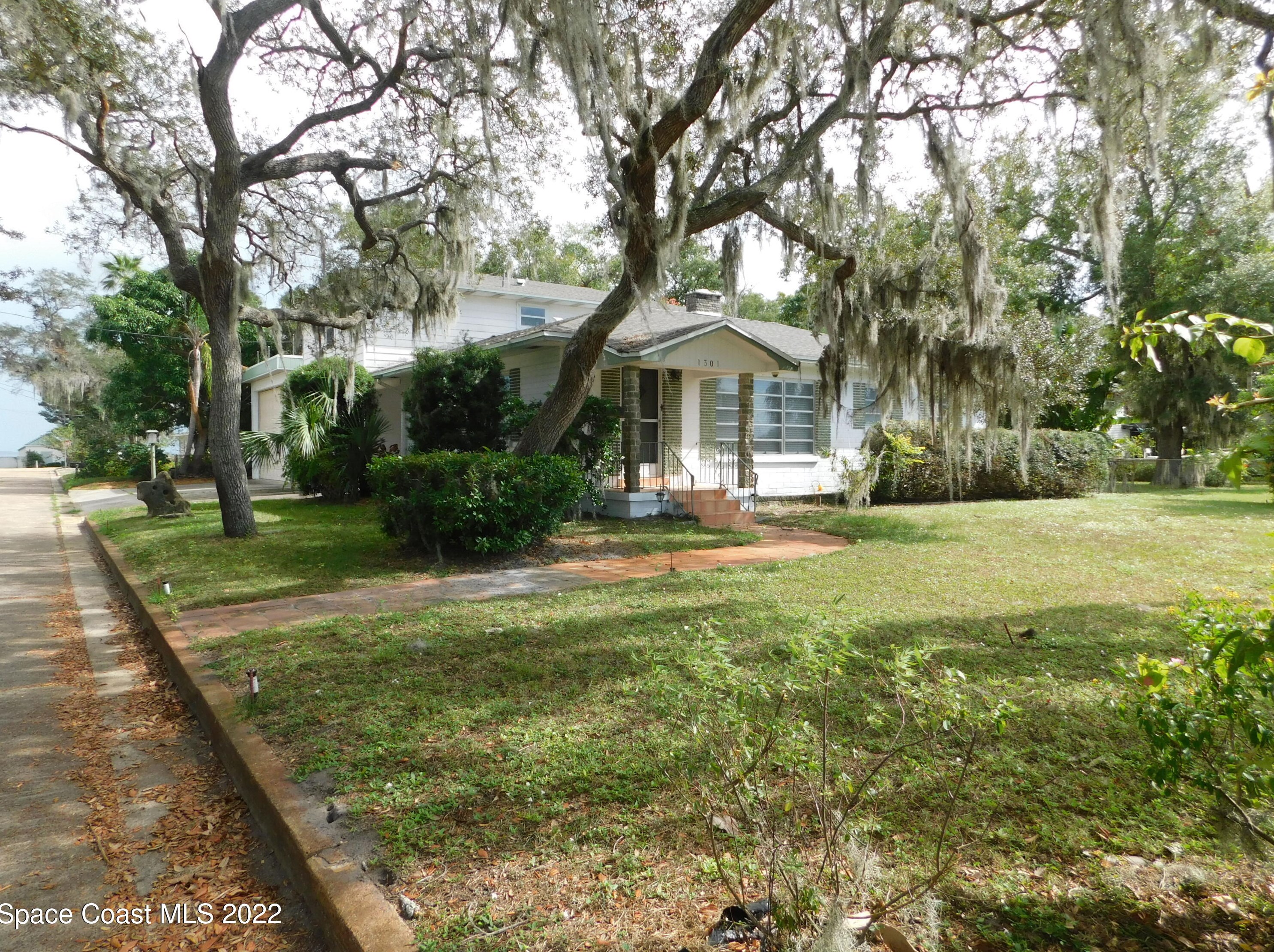 1301 Indian River Ave, Titusville, FL 32780