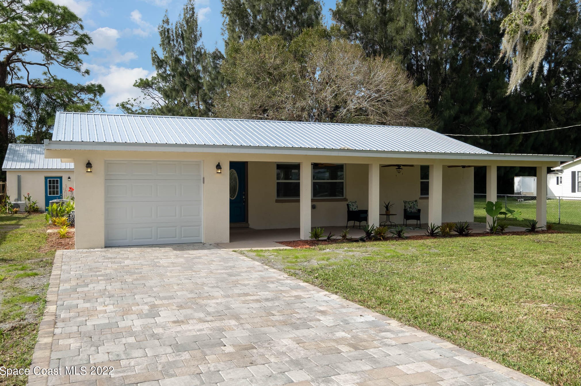 1978 Alma Dr, Melbourne, FL 32904-6202