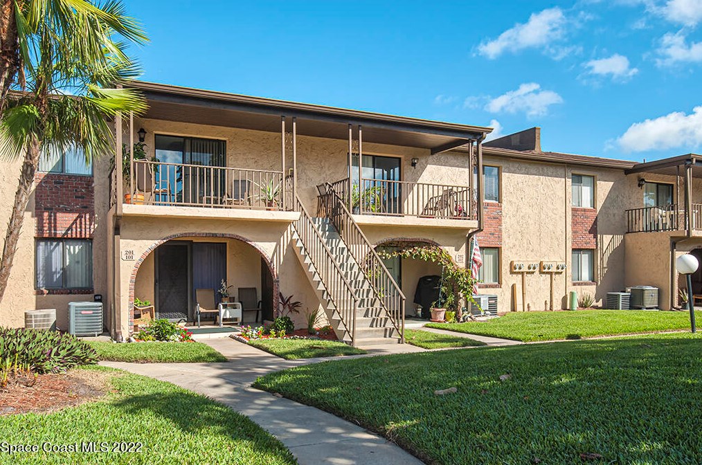 202 San Paulo Cir, Melbourne, FL 32904-4072