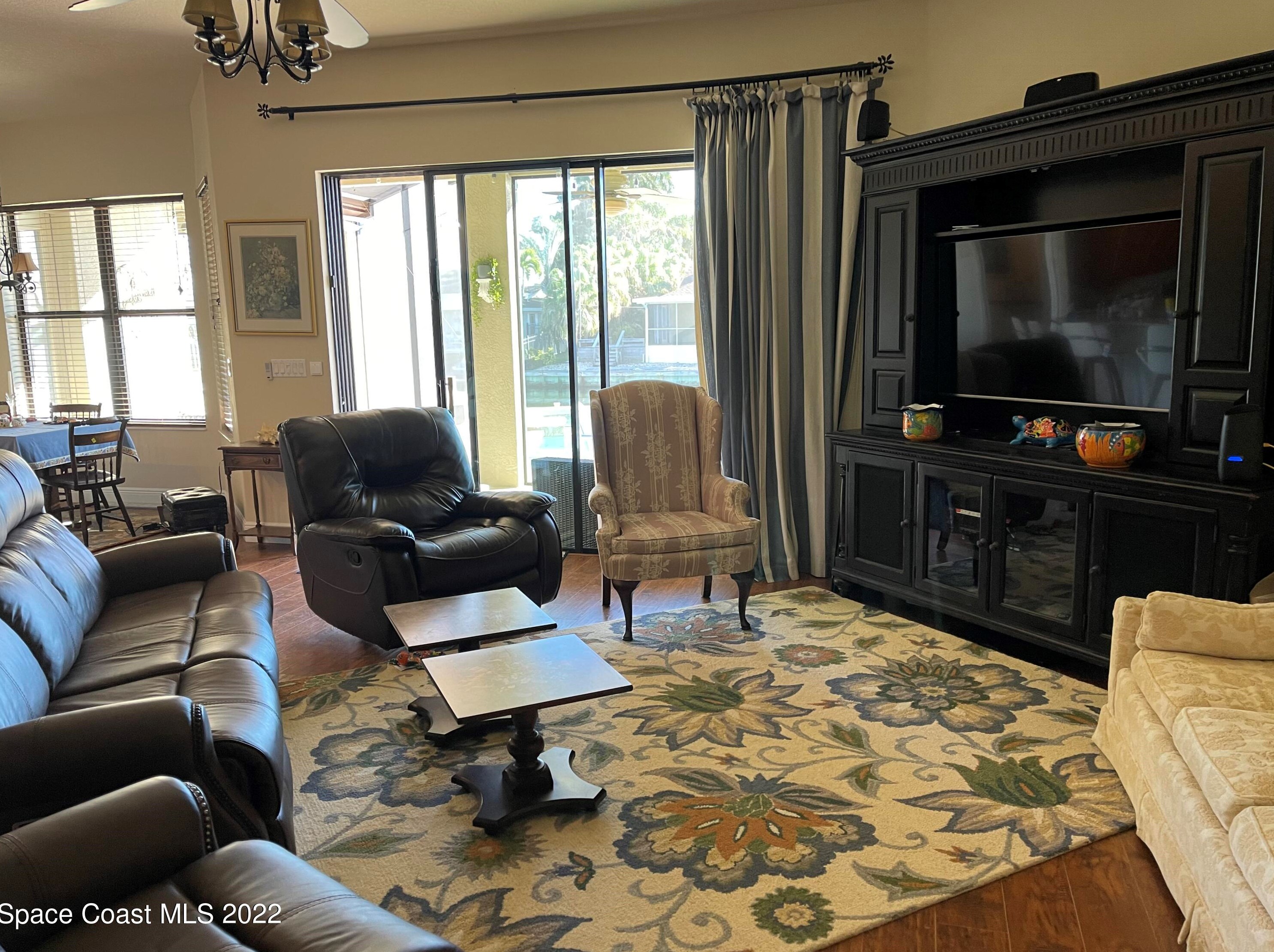 287 Arrowhead Ln, Melbourne, FL 32951