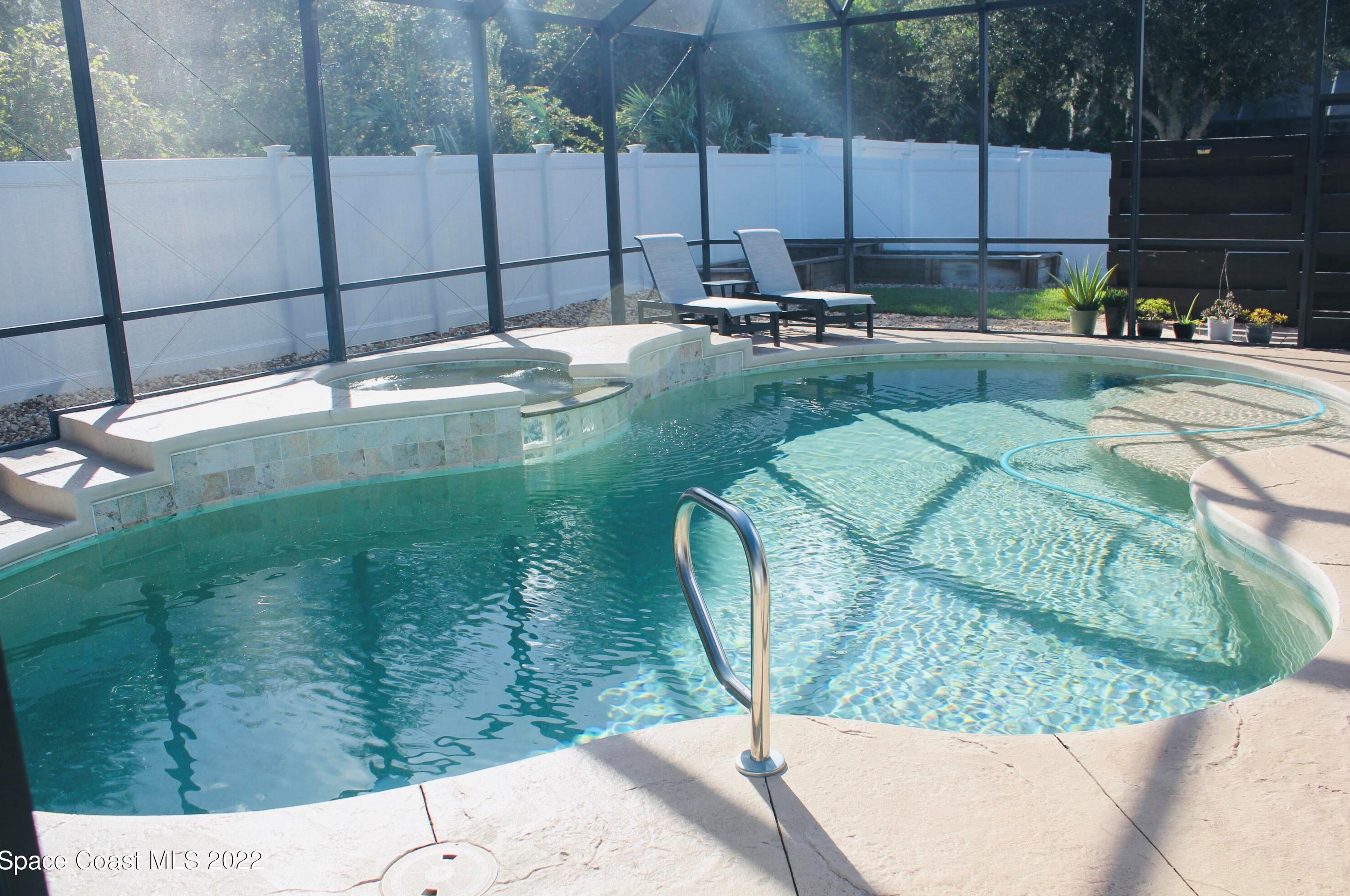 3295 Soft Breeze Cir, Melbourne, FL 32904-7710