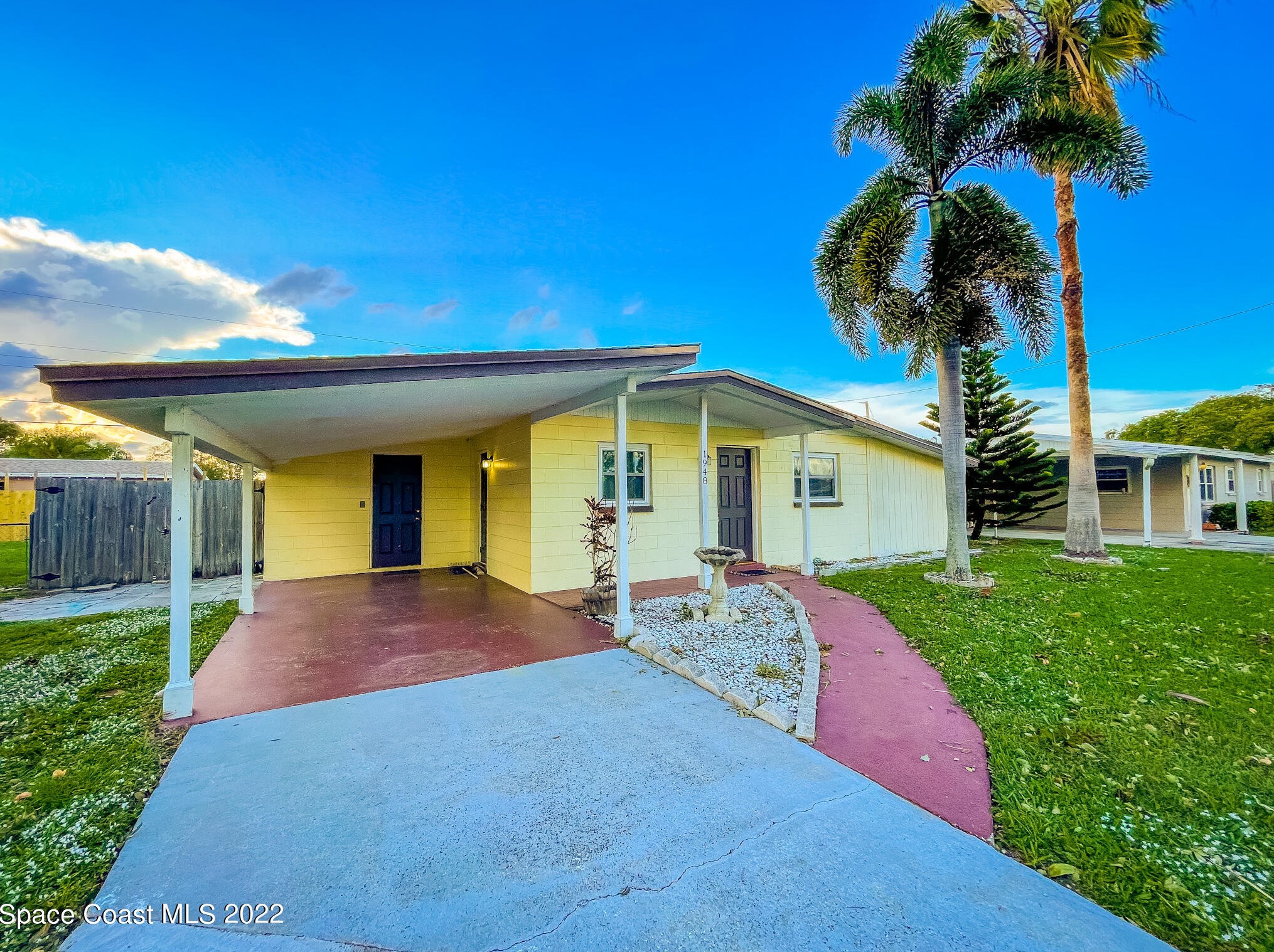 1948 Glenwood Dr, Melbourne, FL 32935-5438