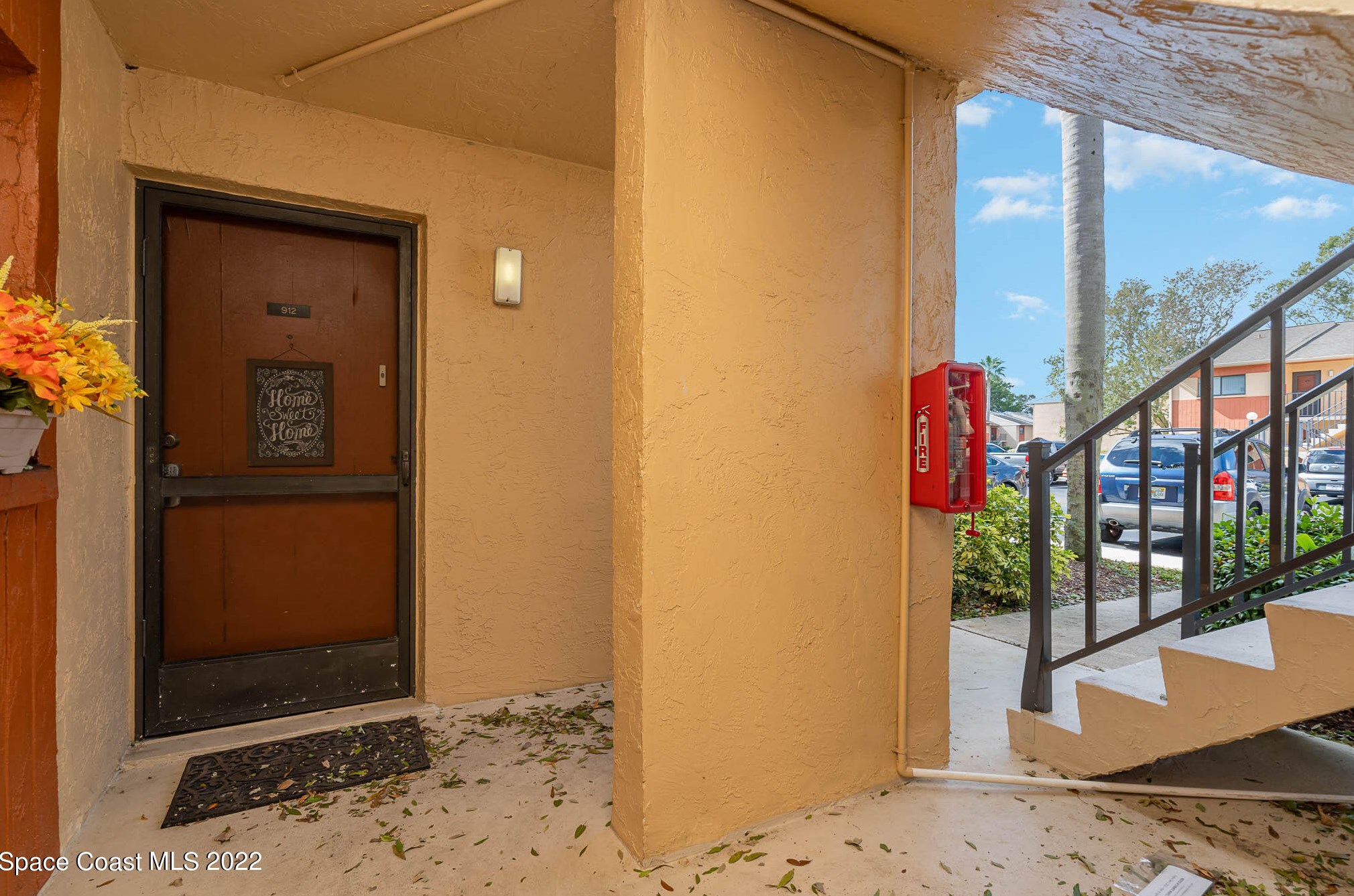 2345 Golf Lake Cir, Melbourne, FL 32935-2130