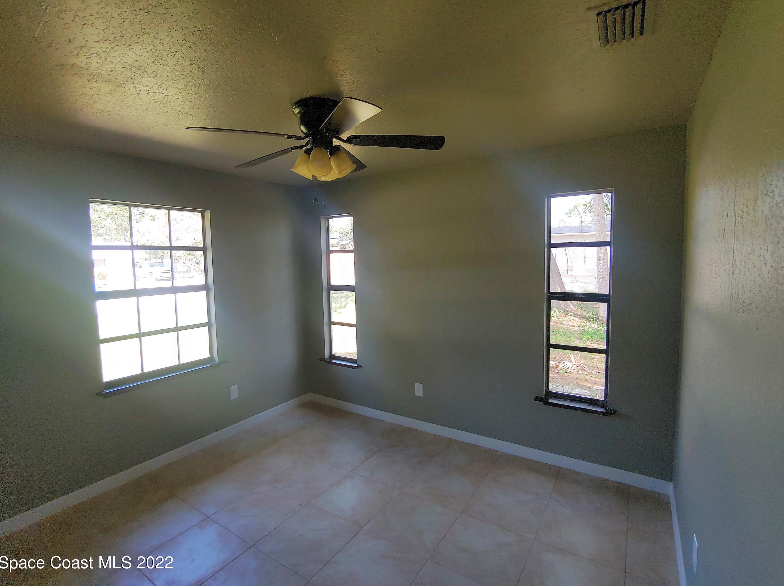 966 Zamora St, Melbourne FL  32909-5265 exterior