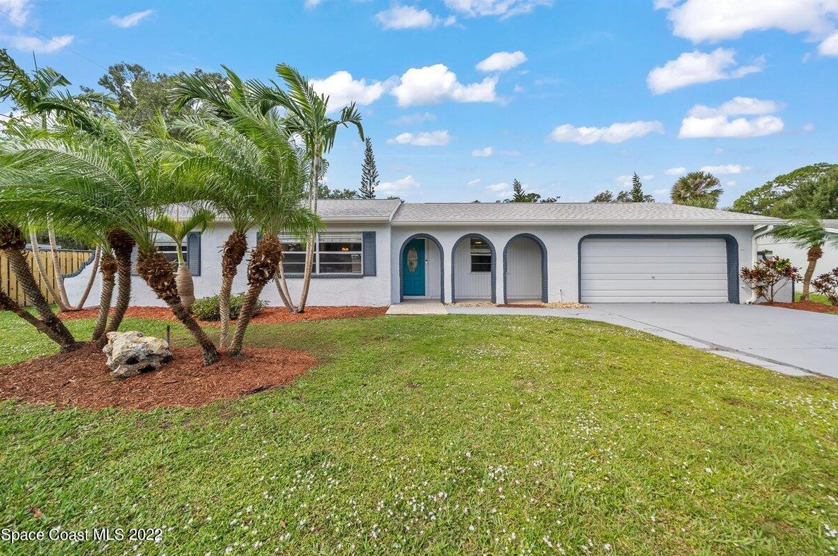 181 Haven Dr, Melbourne, FL 32904-4939