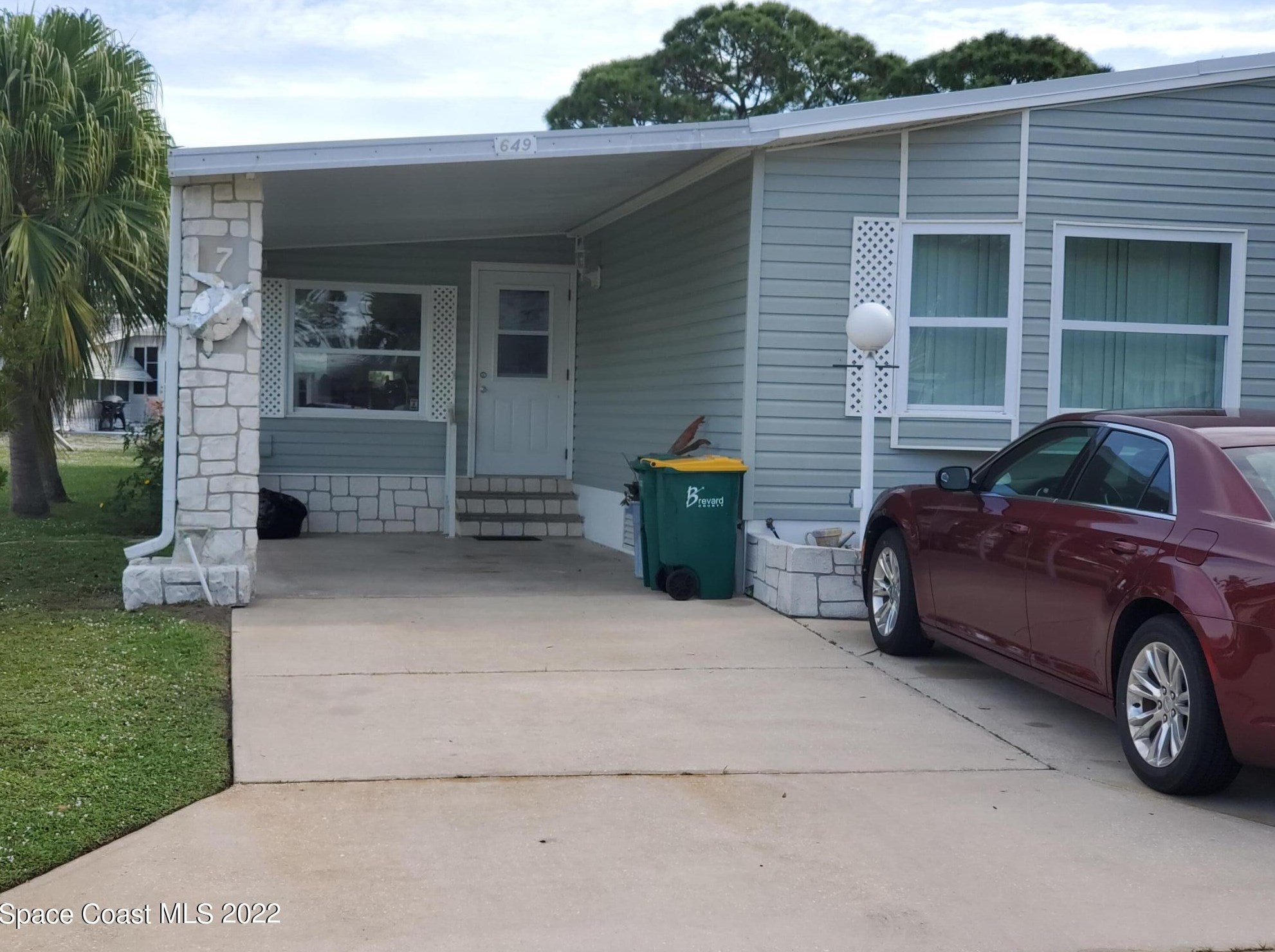 649 Marlin Cir, Sebastian, FL 32976