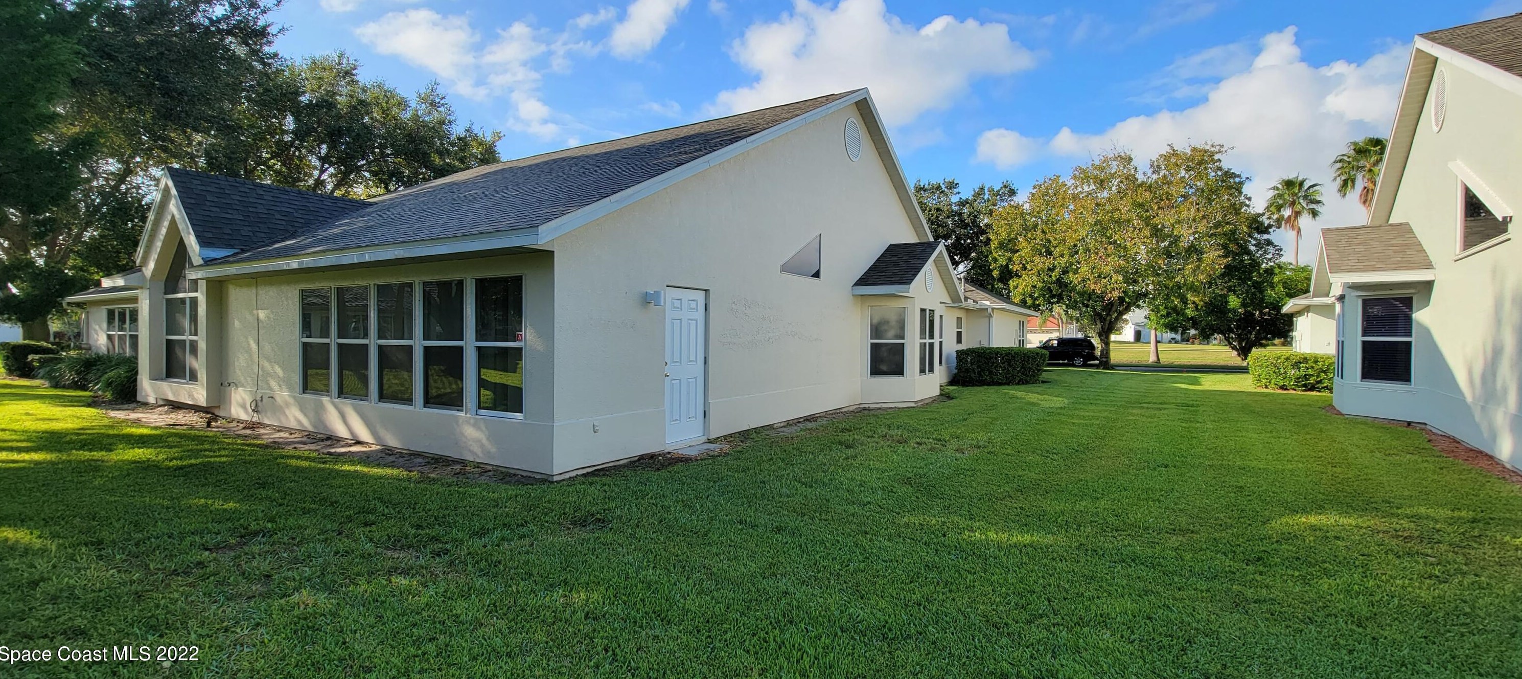 729 Kenwood Cir, Melbourne, FL 32940