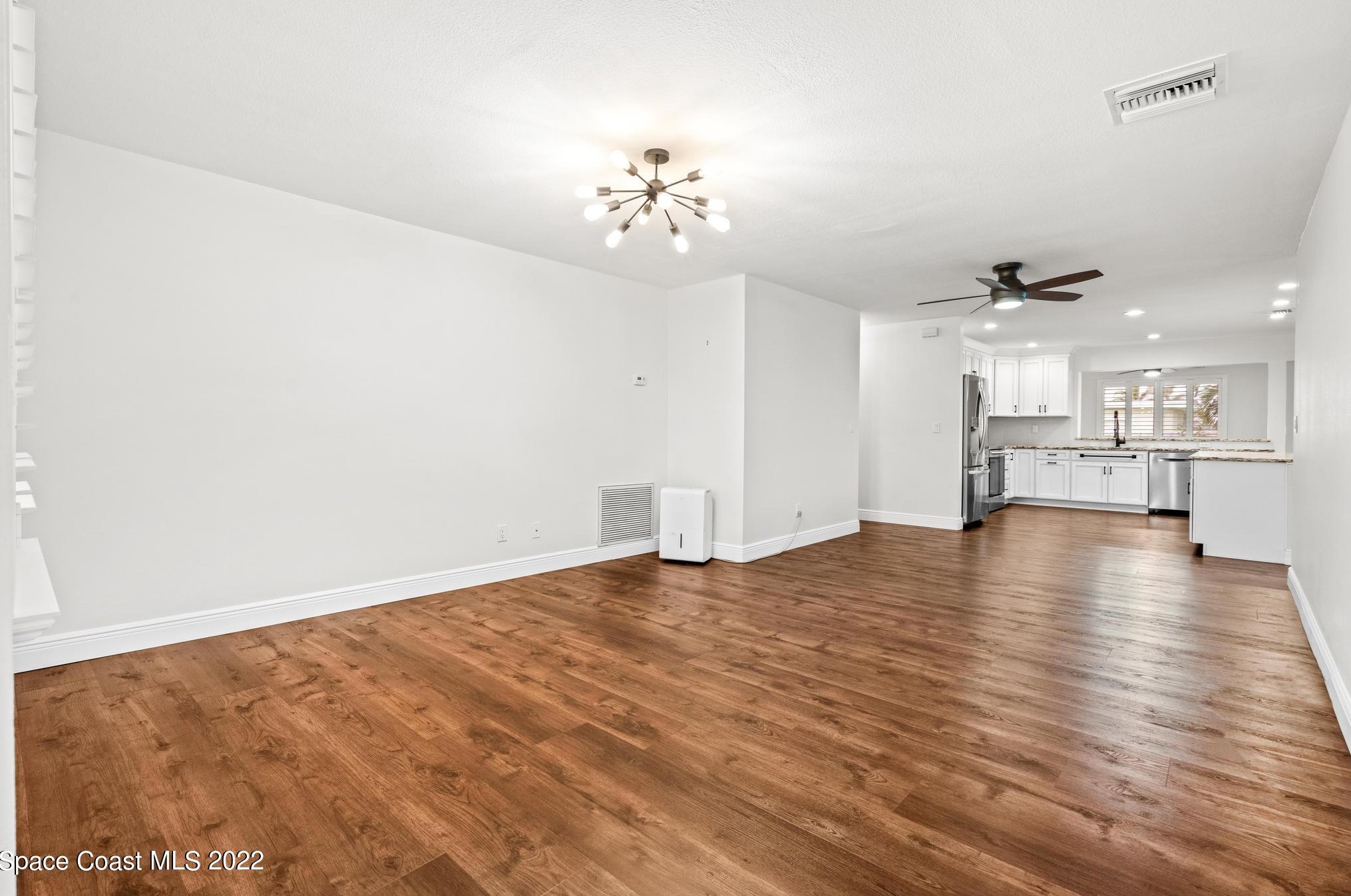 110 Christine Cir, Melbourne, FL 32937-2248