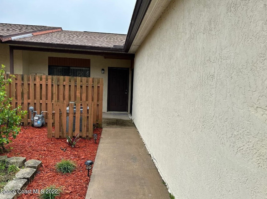15 Bogart Pl, Merritt Island FL  32953-3196 exterior
