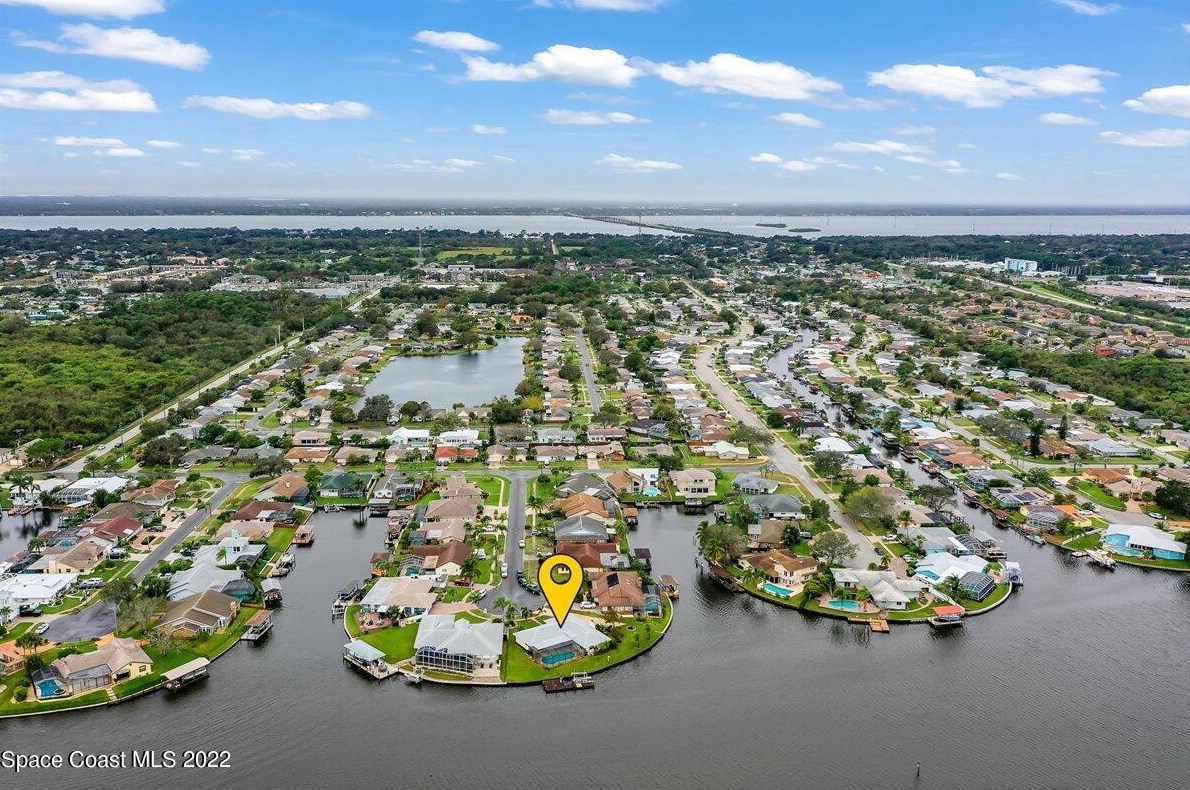 250 Cordoba Ct, Merritt Island, FL 32953-2931