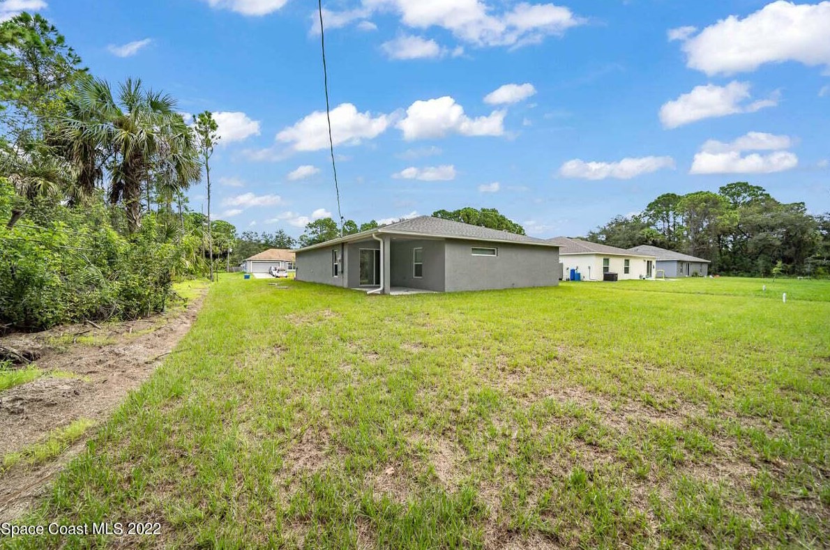 2697 Dennis Ave, Melbourne FL  32909-8729 exterior