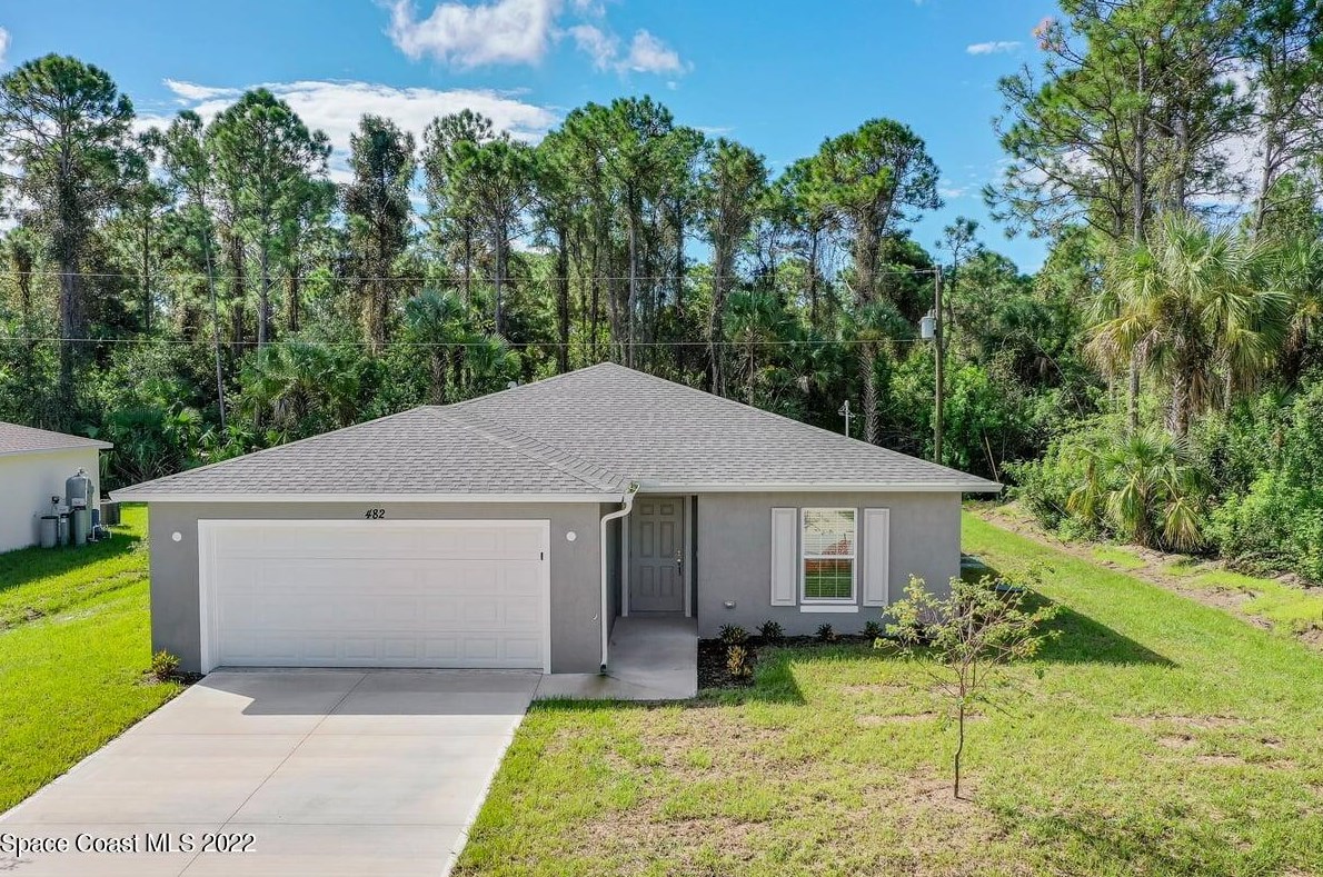 2697 Dennis Ave, Melbourne FL  32909-8729 exterior