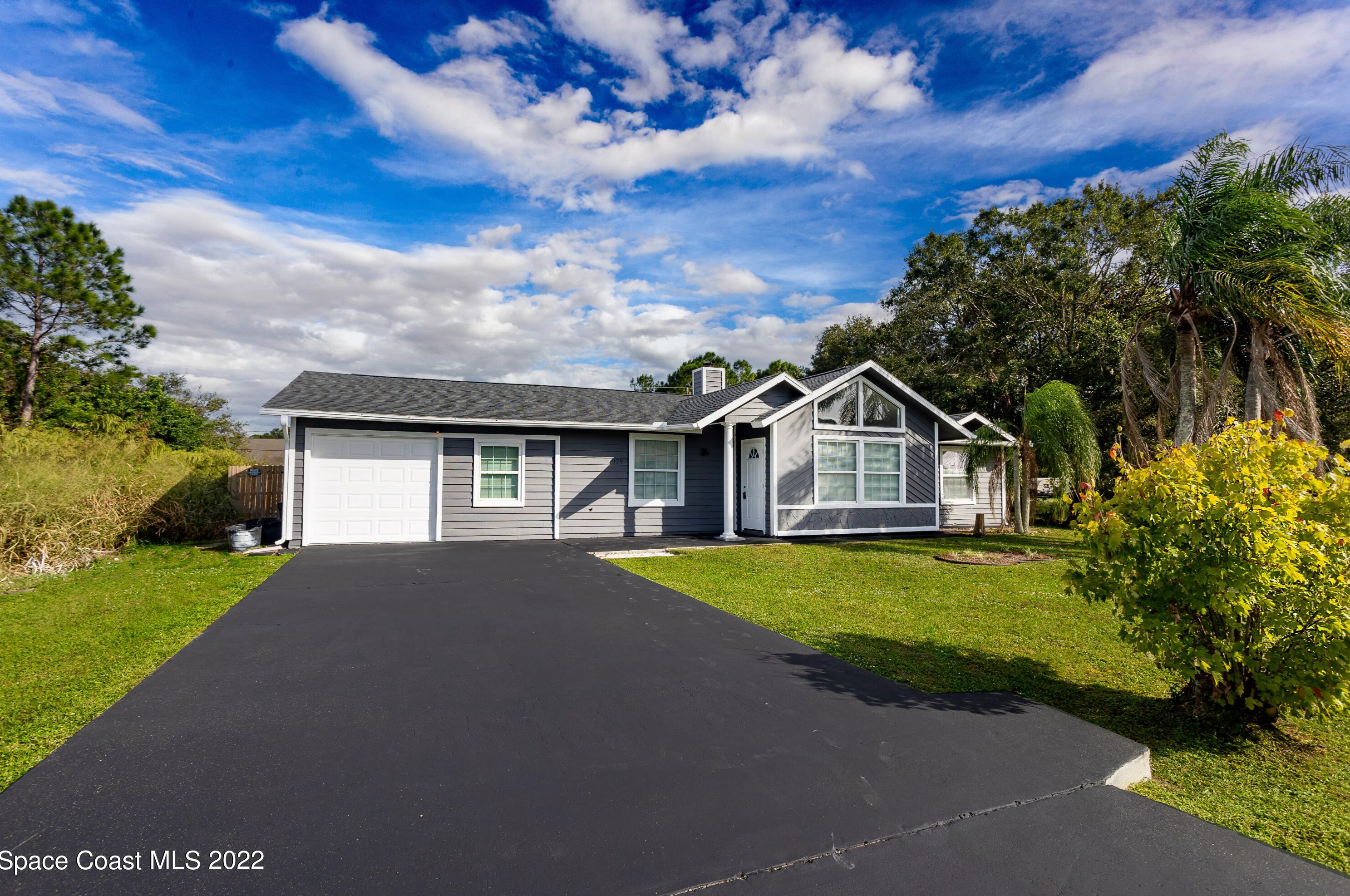 979 Sable Cir, Melbourne, FL 32909-5036