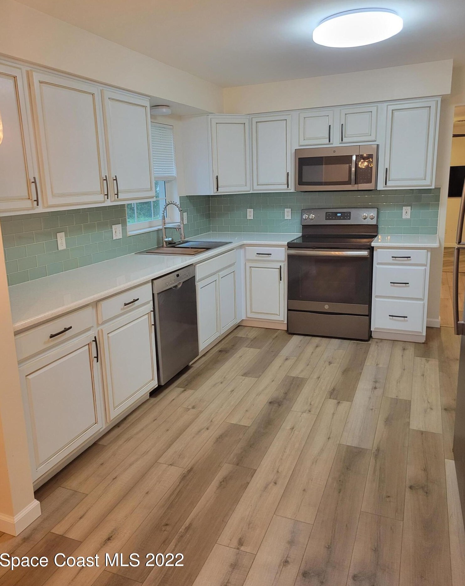 900 Grant Rd, Titusville, FL 32780