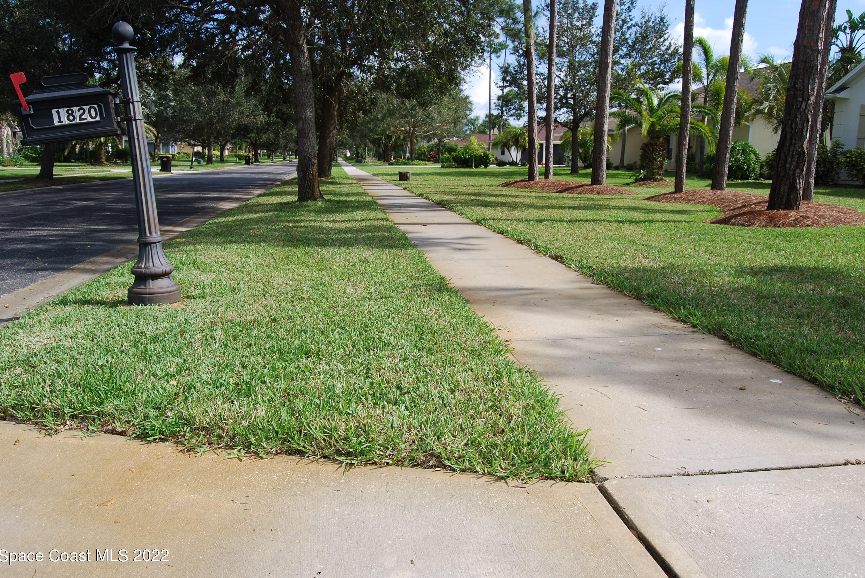 1820 Winding Ridge Cir, Melbourne FL  32909-2314 exterior