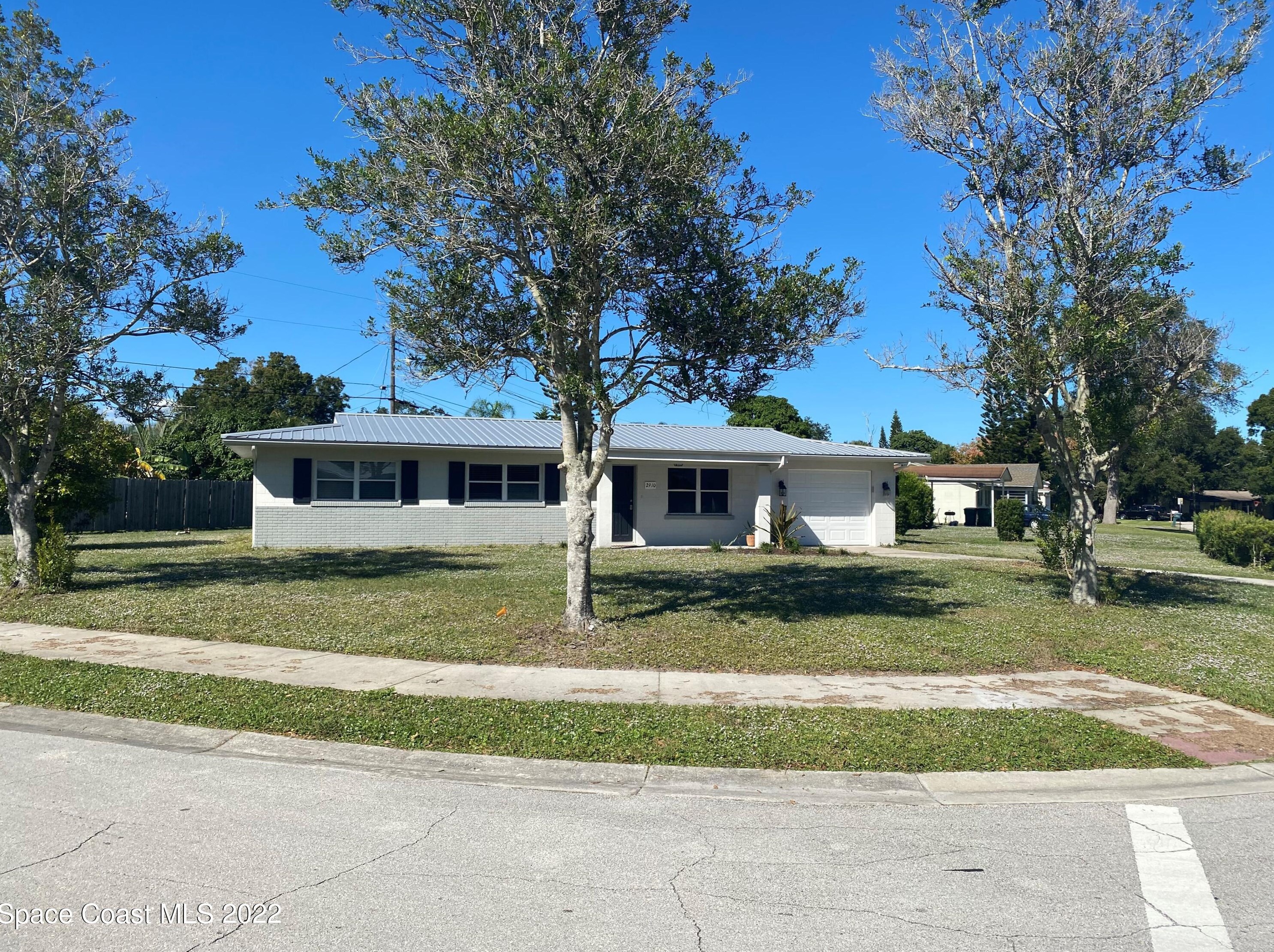 2910 Rollins St, Melbourne, FL 32901