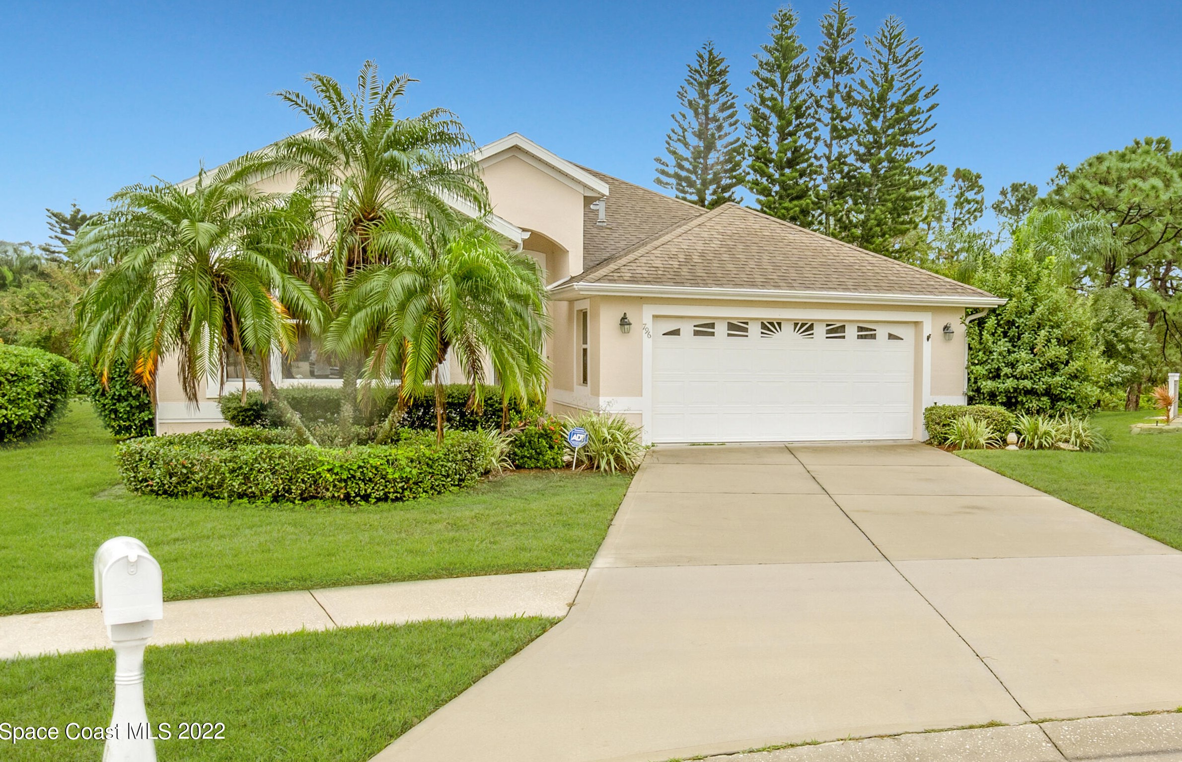 796 Suntree Woods Dr, Melbourne, FL 32940-7048