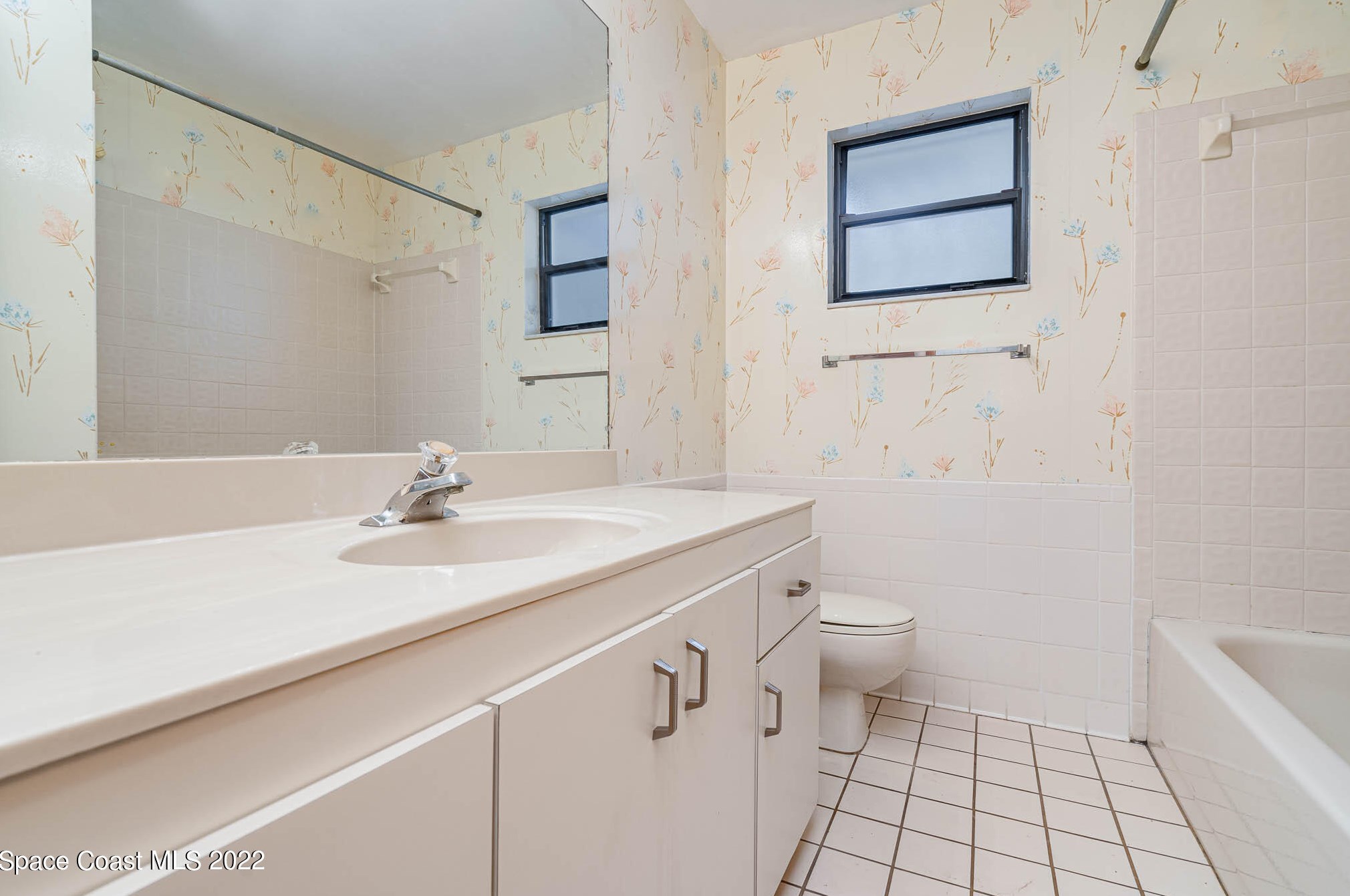 2014 Nicklaus Dr, Melbourne FL  32935-4514 exterior