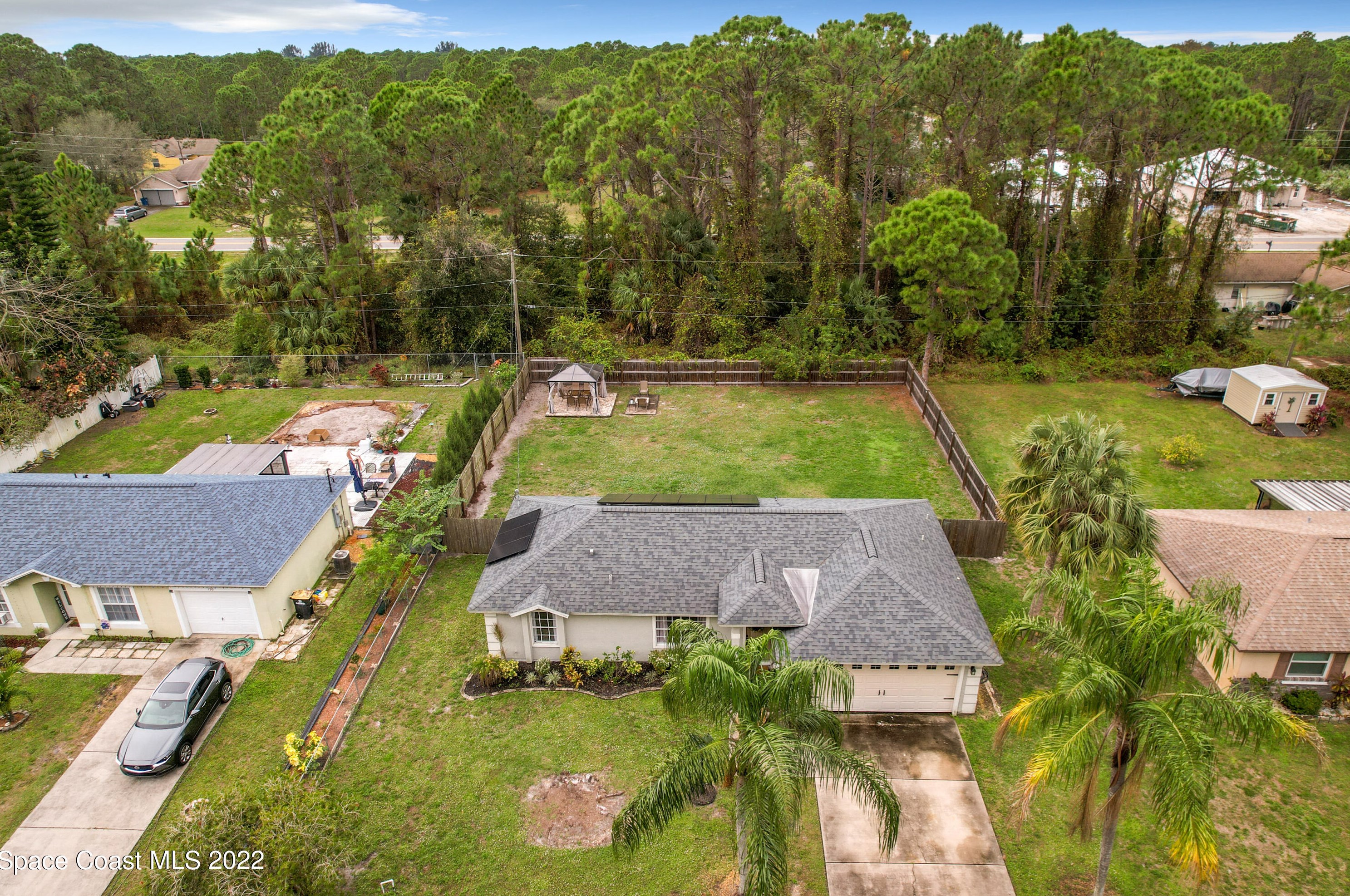 156 Dobbins Rd, Melbourne, FL 32907-6942