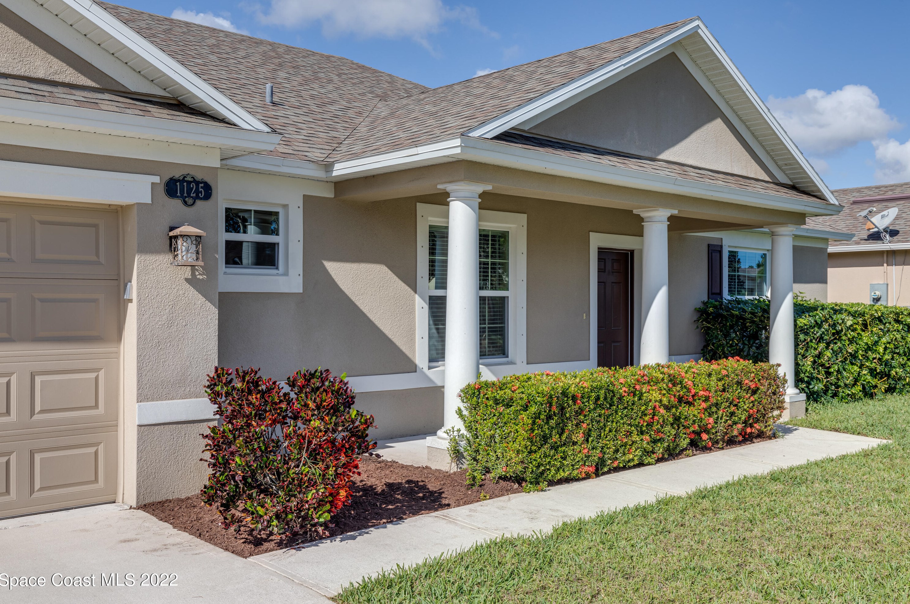 1125 Morgan Cir, Melbourne, FL 32905-7661