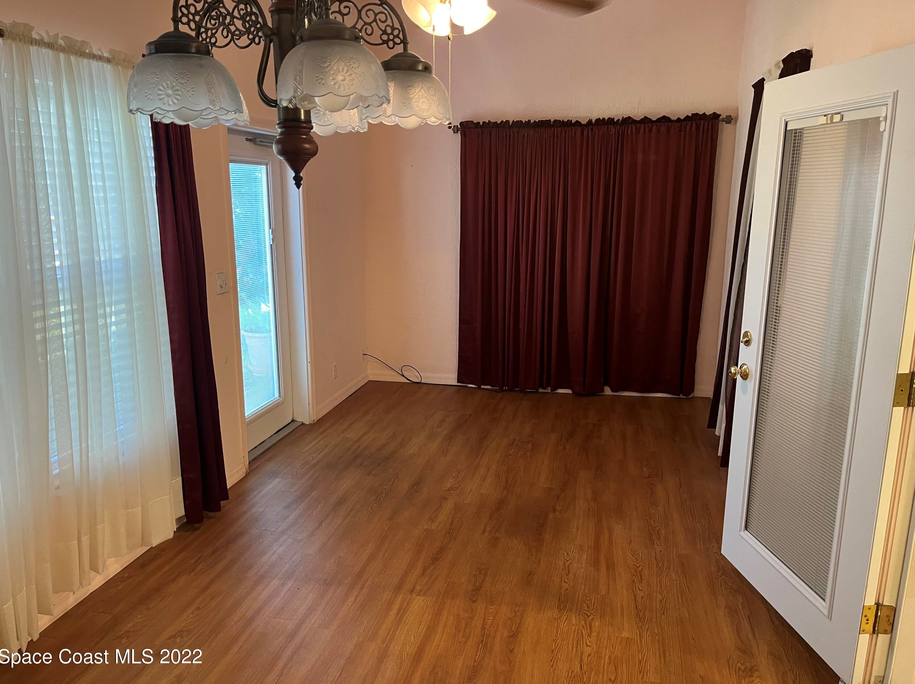 4195 Green Oak Dr, Melbourne, FL 32901-8429