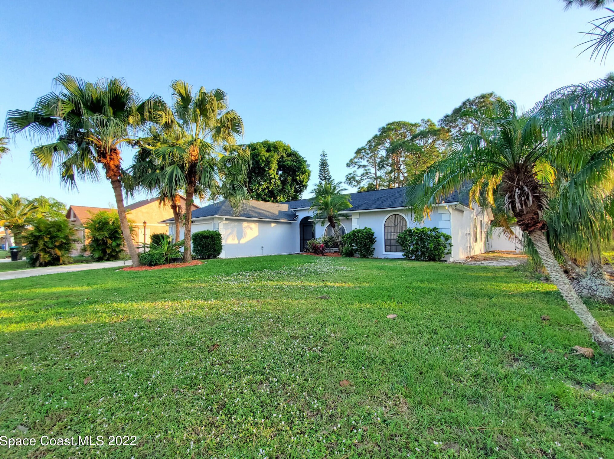 1390 Natal St, Melbourne, FL 32907-8057