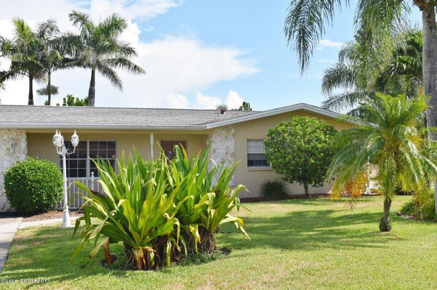 222 Brian Dr, Melbourne, FL 32903