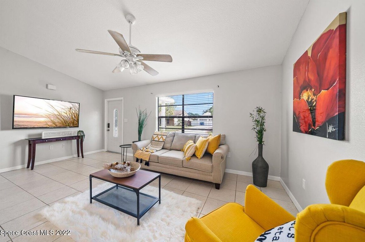 142 Krefeld Rd, Melbourne, FL 32907-1071