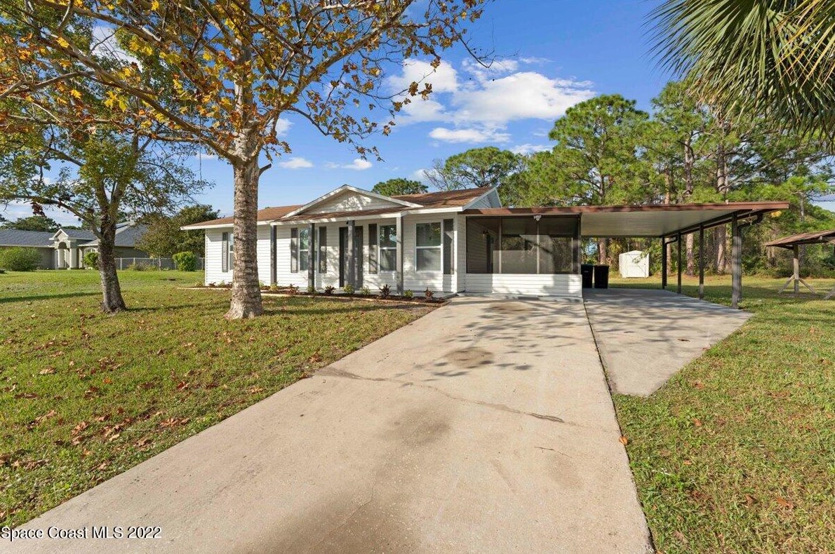 271 District St, Melbourne, FL 32909-4786