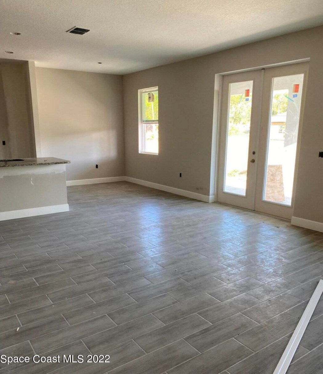 533 Hillsdale Ave, Melbourne, FL 32907-5978