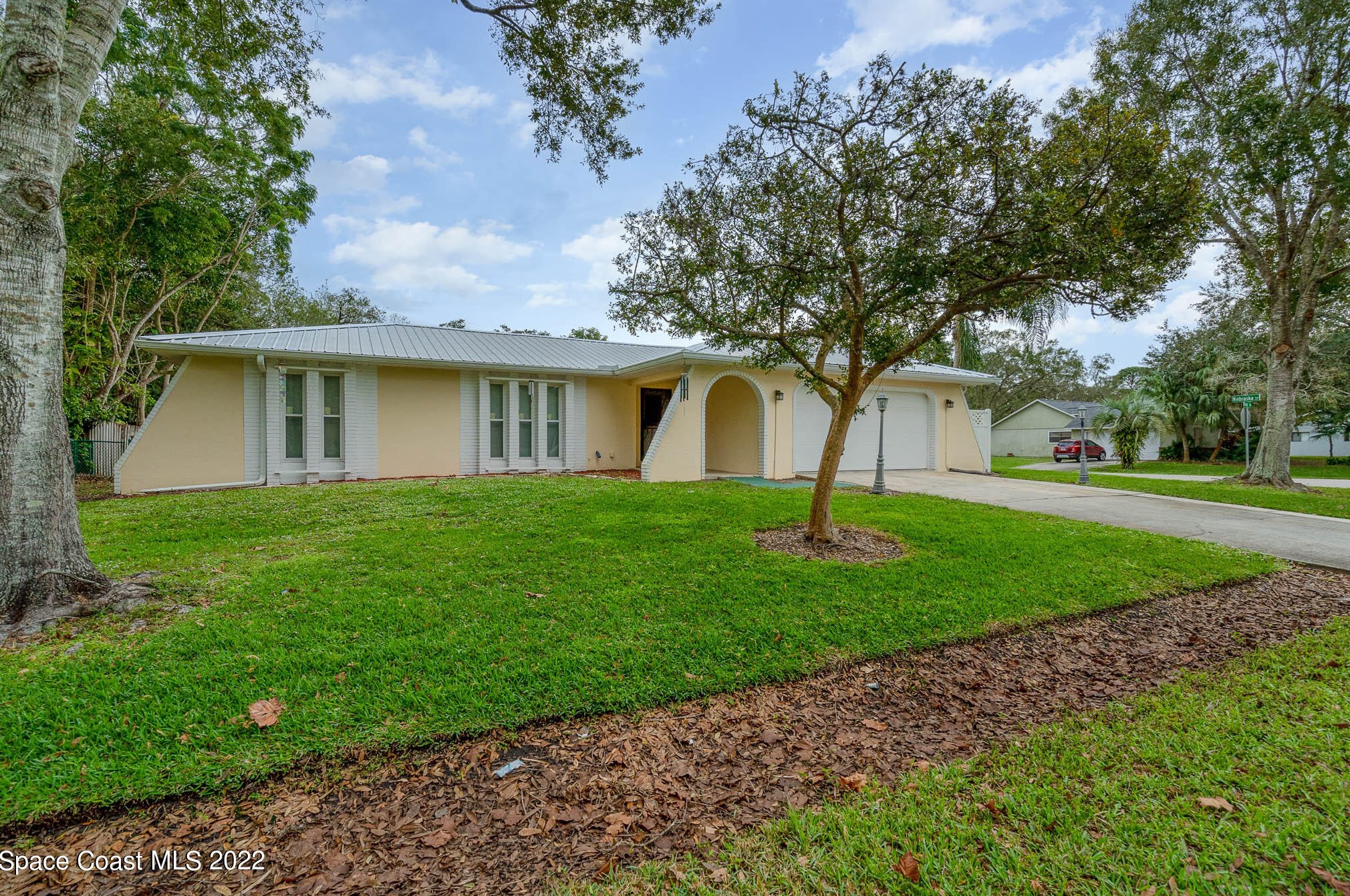 397 Riley Ave, Melbourne, FL 32907-2302