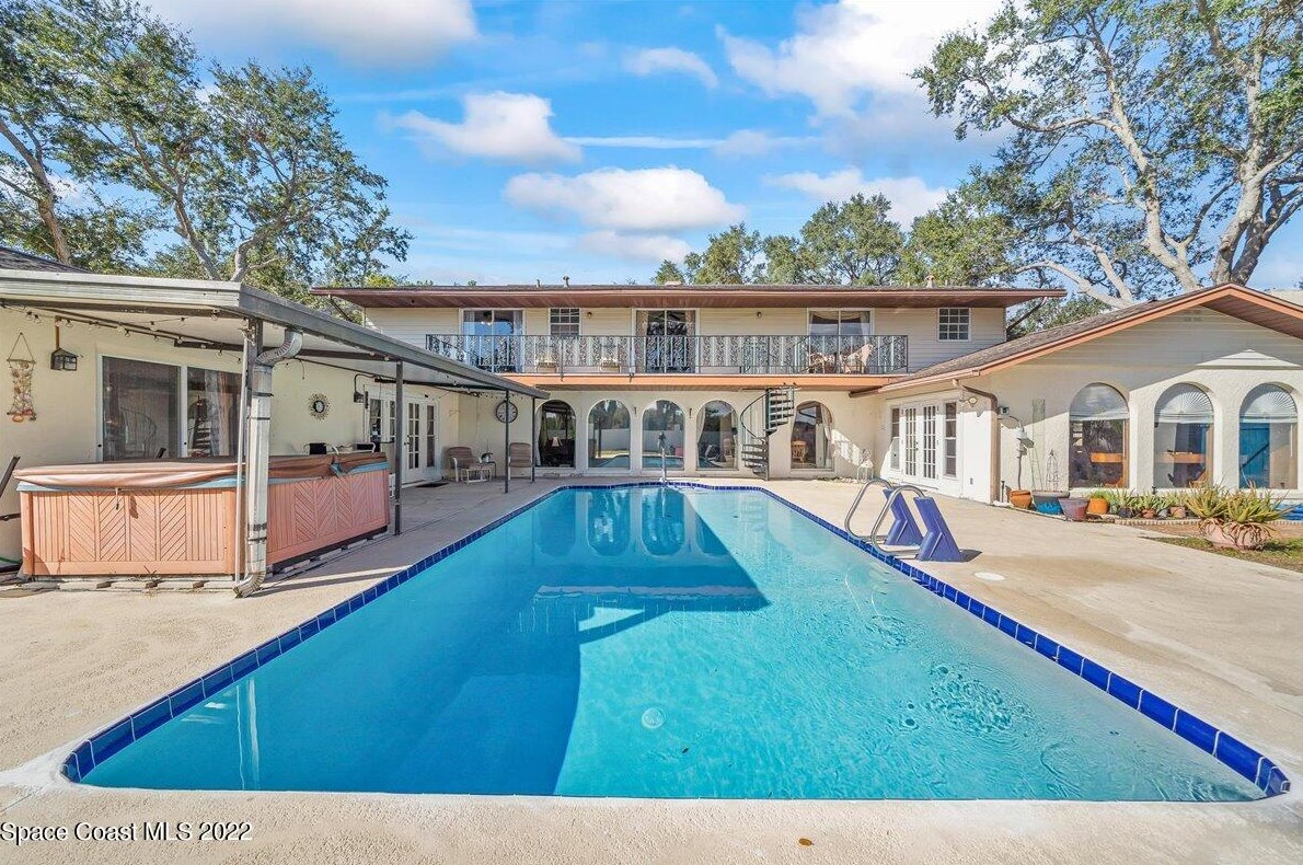 2081 London Town Ln, Titusville, FL 32796