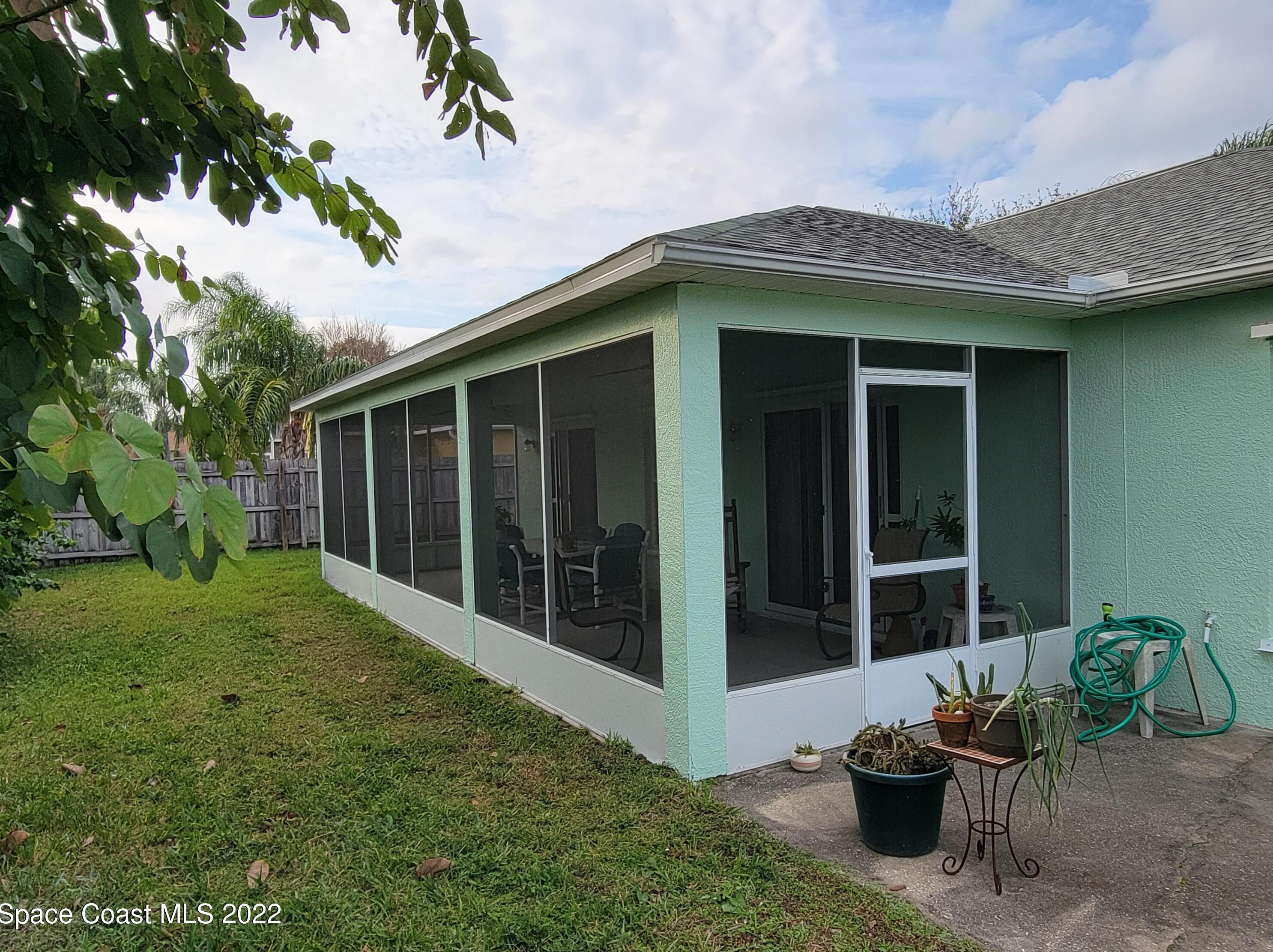 1117 Juno Pl, Melbourne, FL 32940-6954