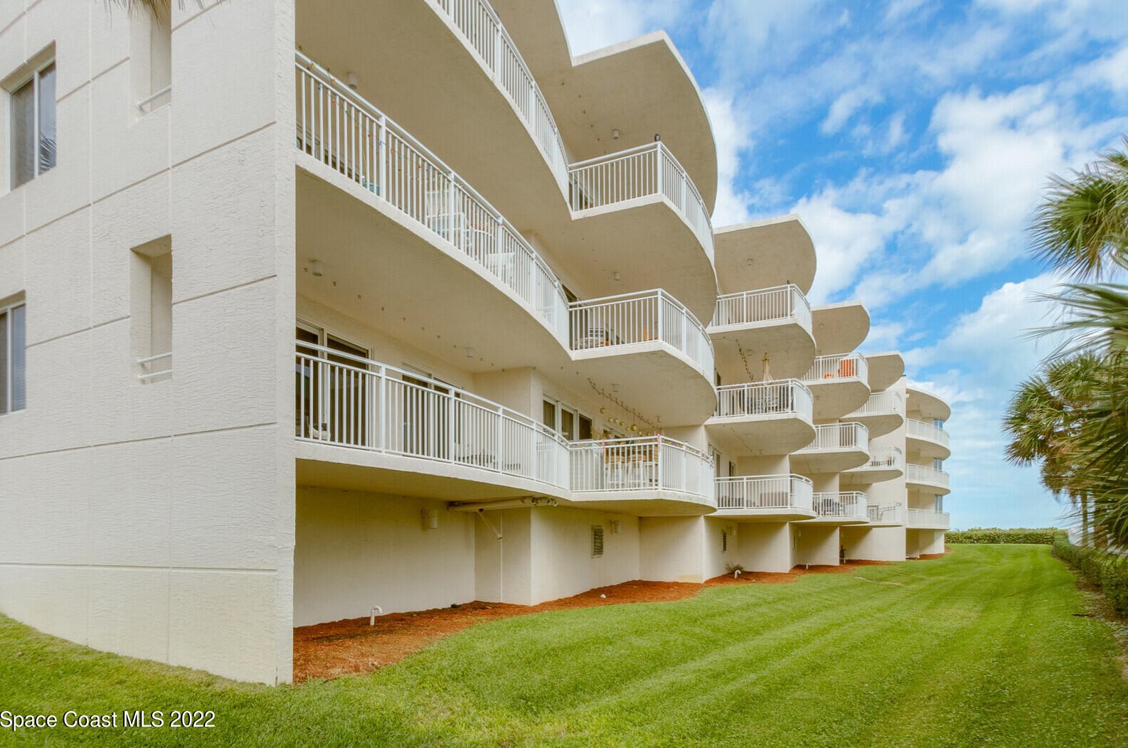 601 N Miramar Ave Apt 207, Melbourne, FL 32903