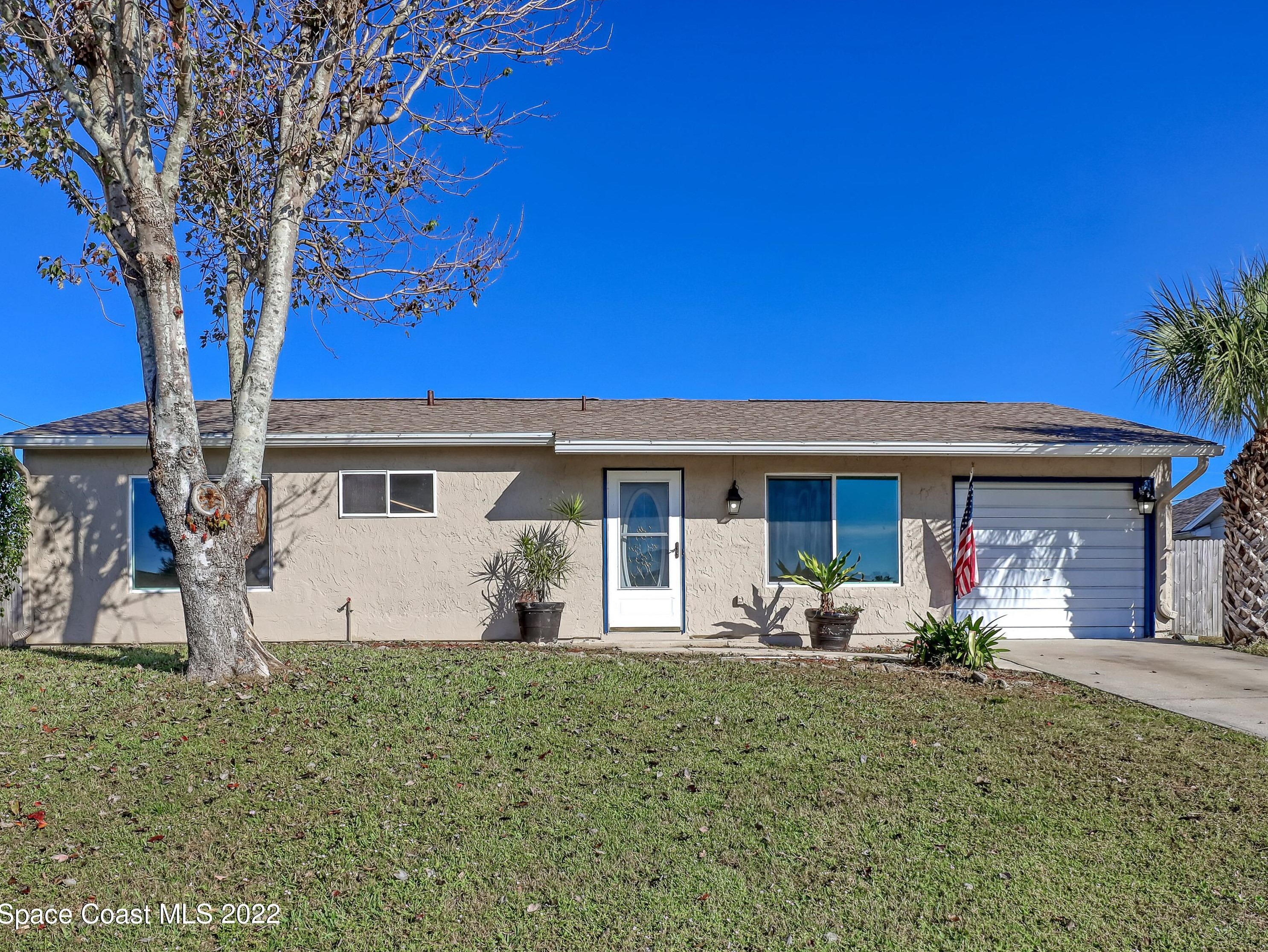 1811 Barker St, Melbourne, FL 32907-2427