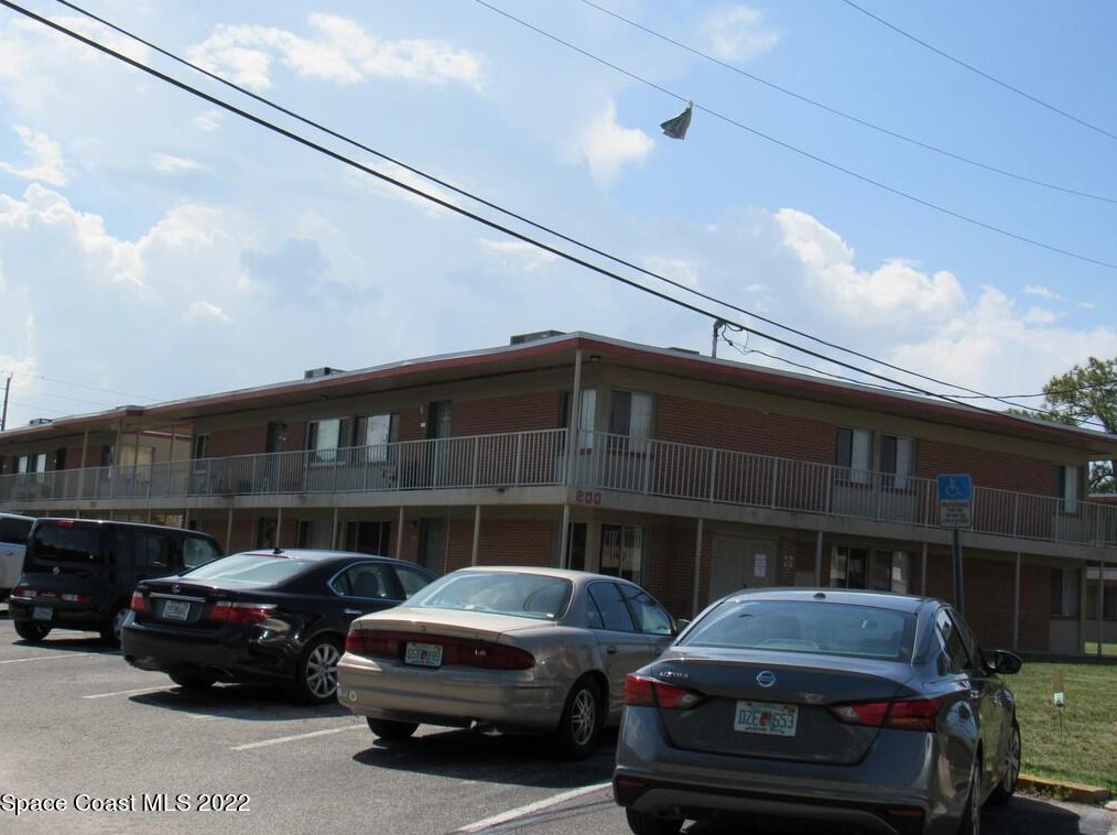 800 N Fiske Blvd #207, Cocoa, FL 32922