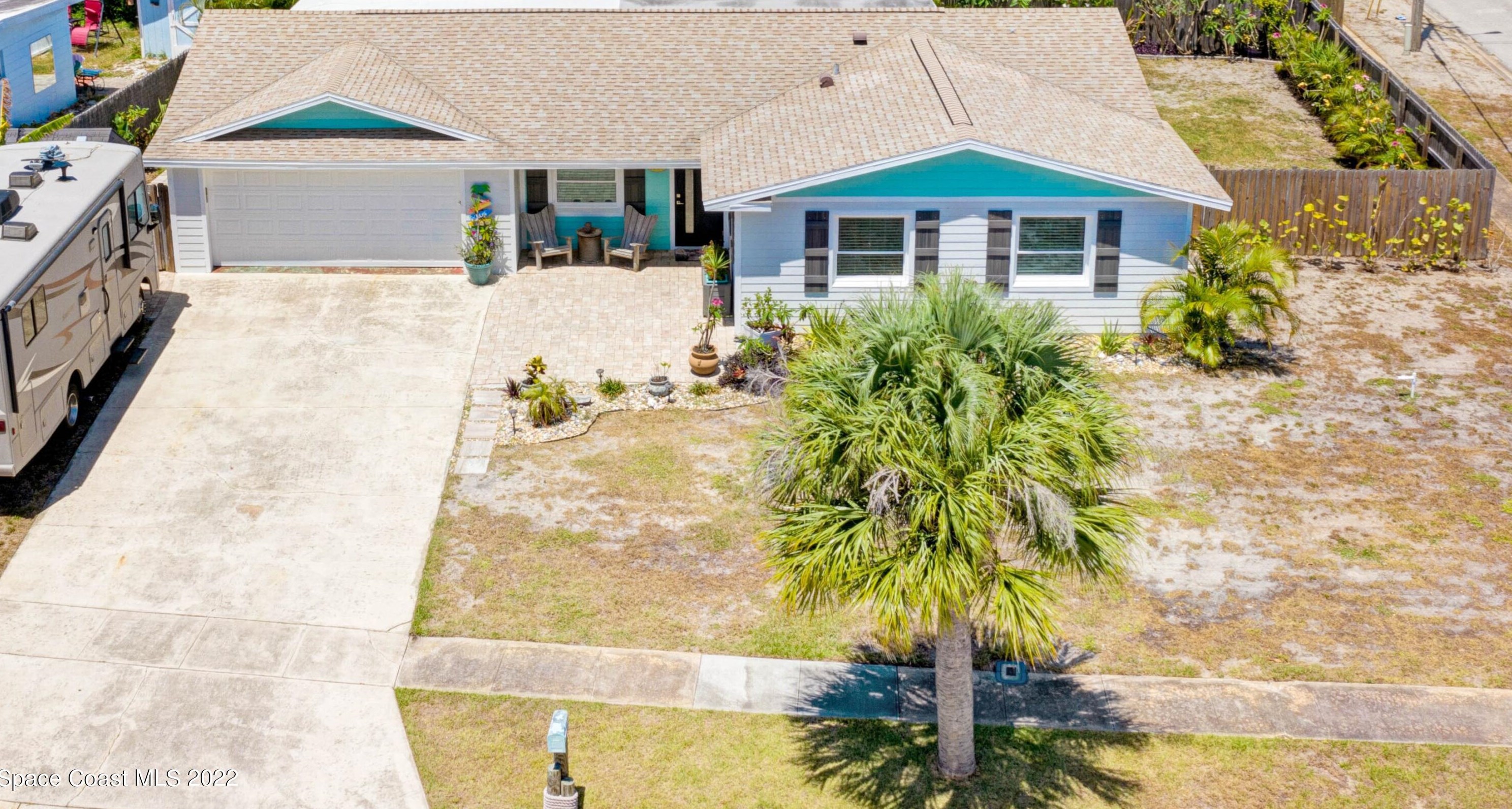 1355 Dolphin Ave, Merritt Island, FL 32952-5719