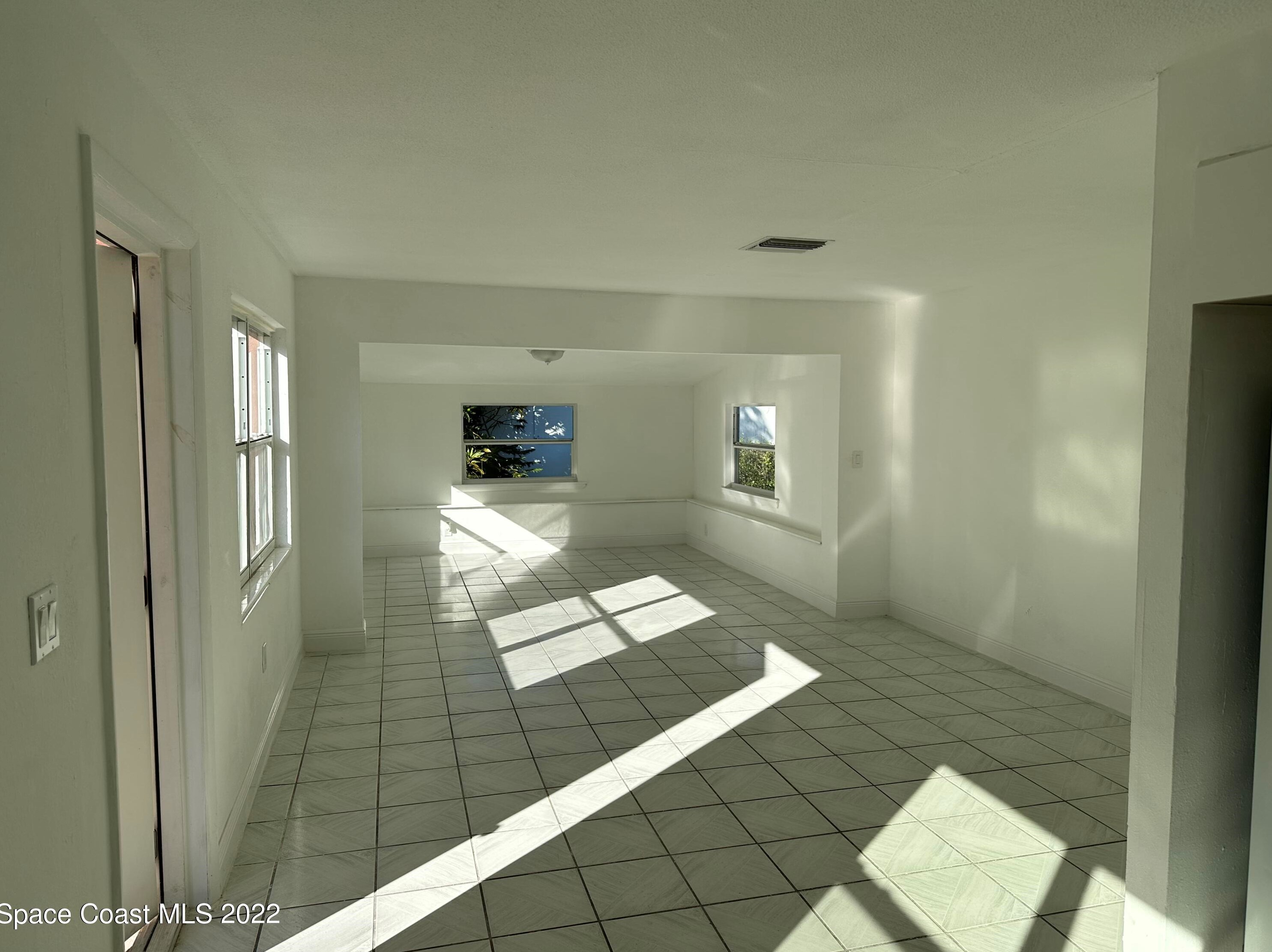 210 Linda Ave, Merritt Island, FL 32953