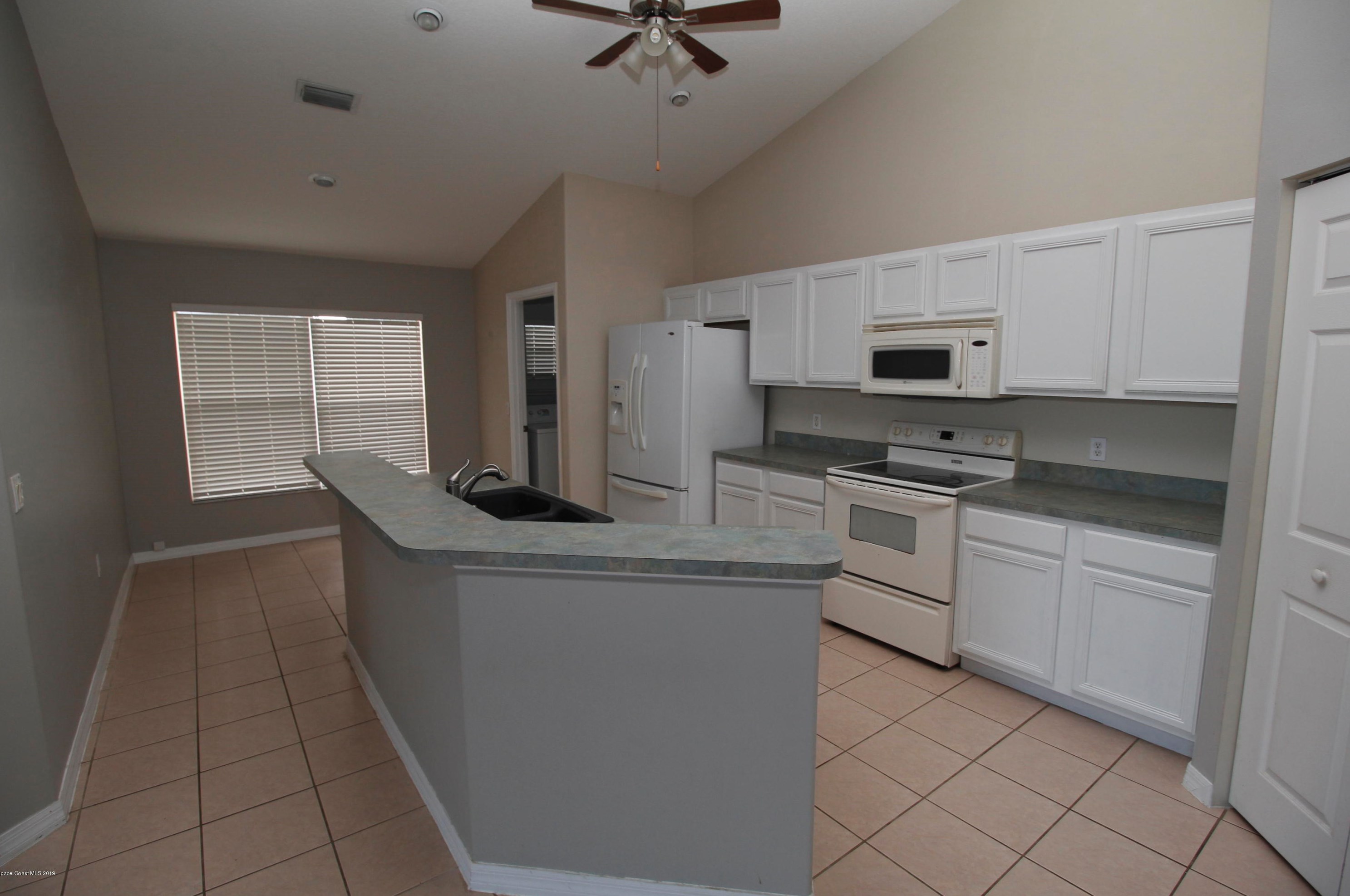 4863 Outlook Dr, Melbourne, FL 32940