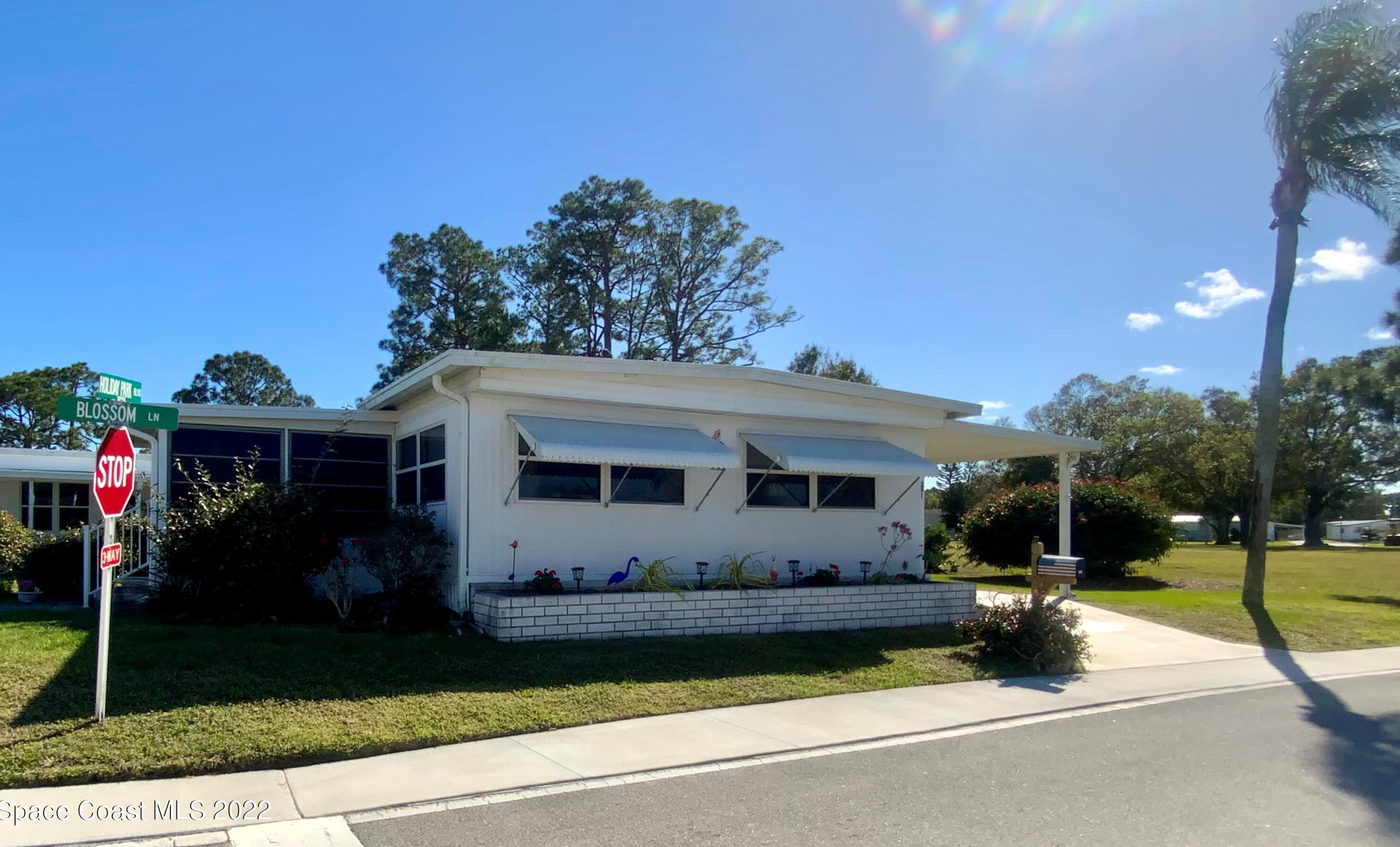 291 Blossom Ln, Melbourne, FL 32907-2161